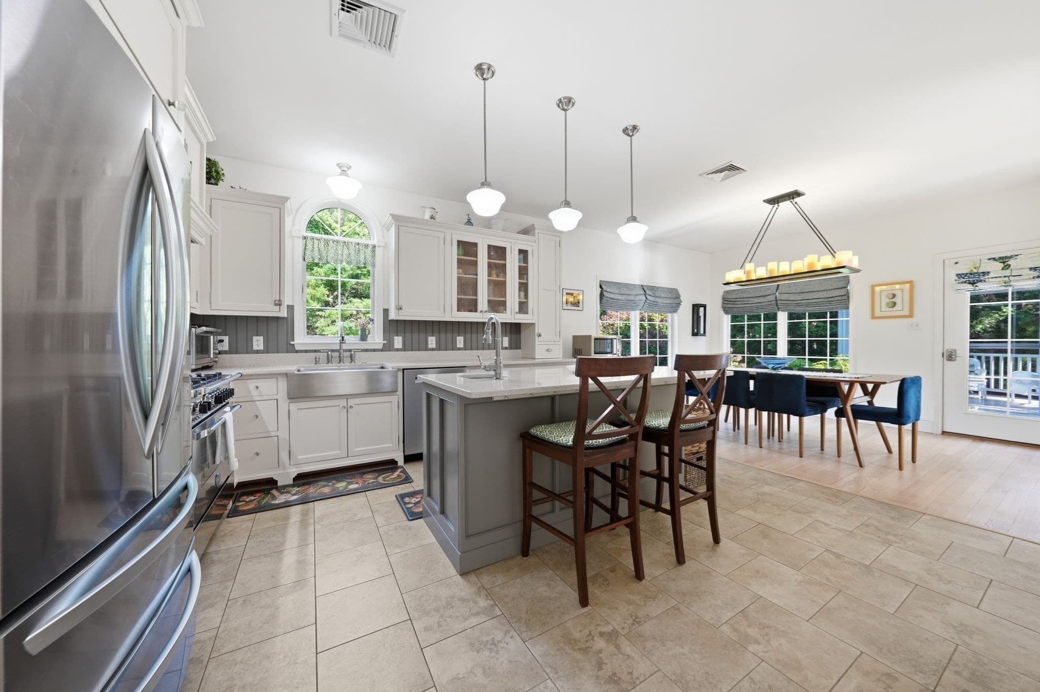Single Family Residence at 125 Mayflower Ln, Tisbury MA 02568, photo 12 of 42