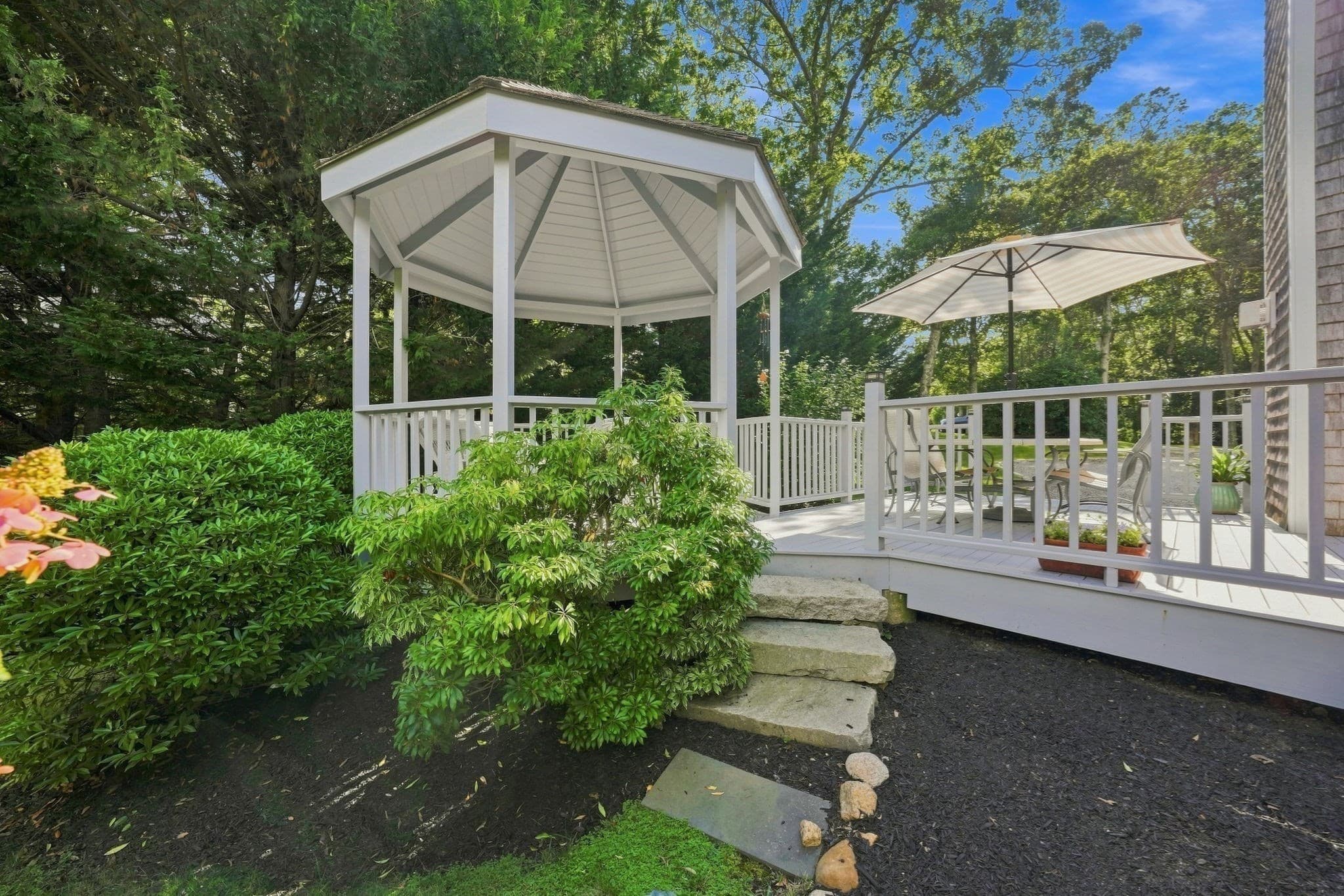 Single Family Residence at 125 Mayflower Ln, Tisbury MA 02568, photo 3 of 42