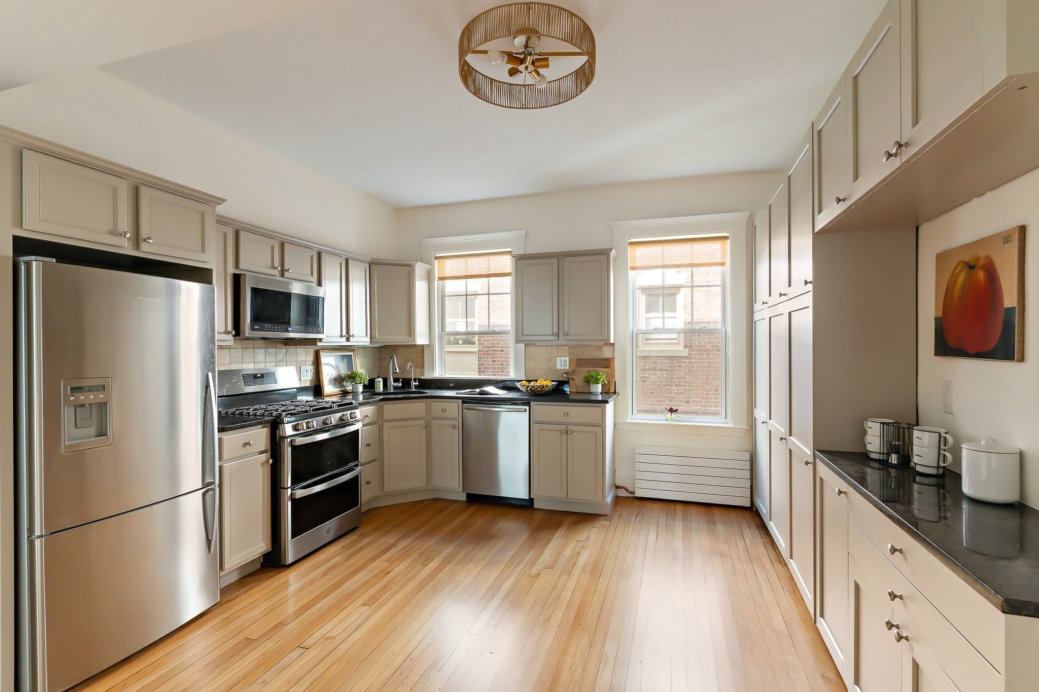 Condominium at 85 Trowbridge St # 2, Cambridge MA 02138, Cambridge, photo 8 of 31