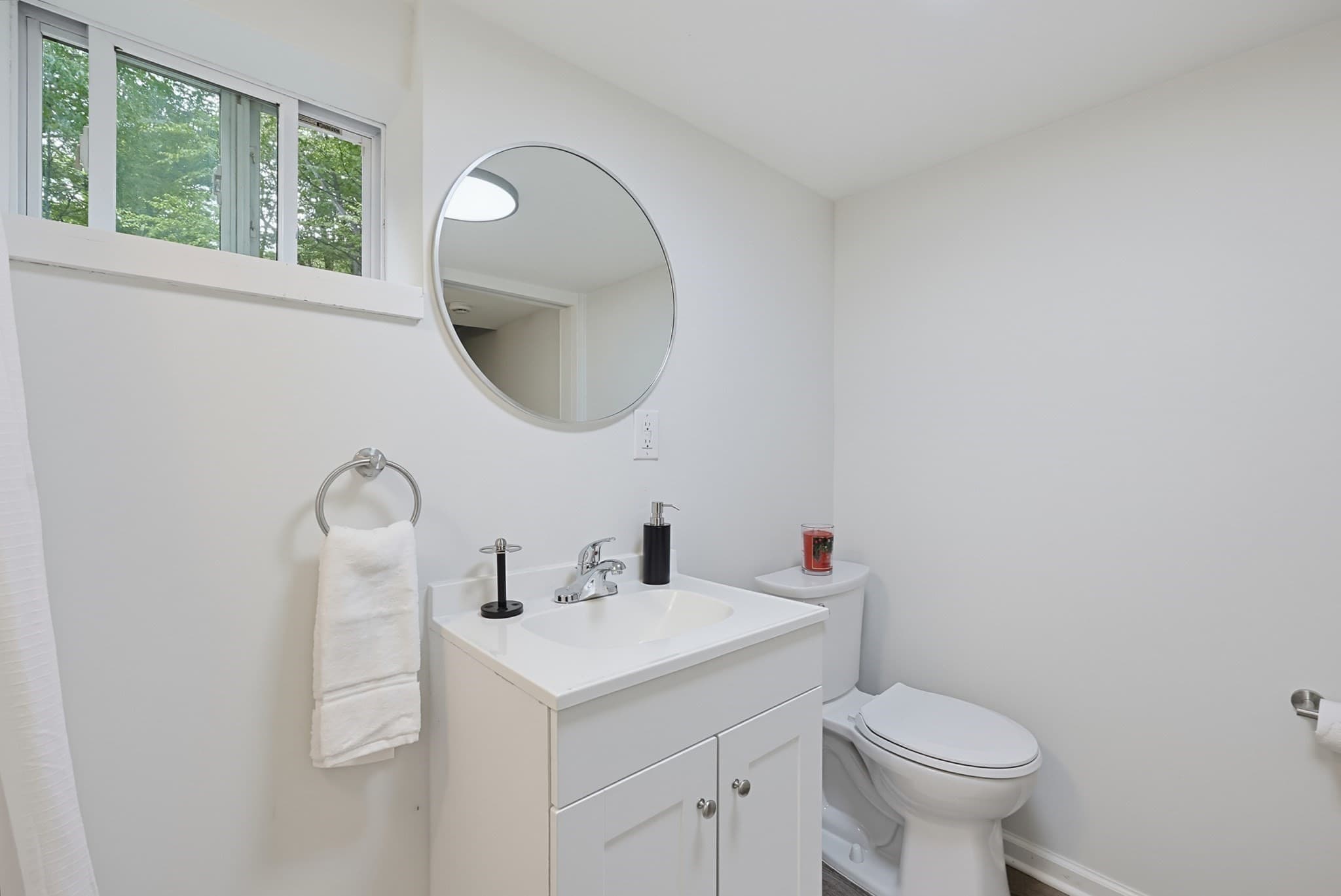 Single Family Residence at 15 Yale Rd, Hopkinton MA 01748, Hopkinton, photo 17 of 35