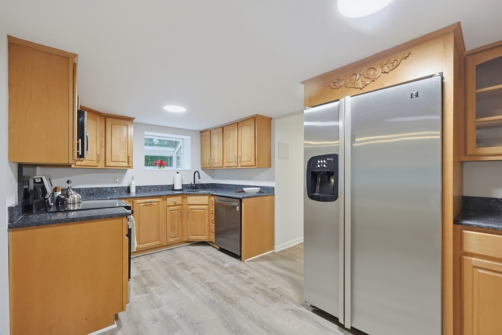 Single Family Residence at 15 Yale Rd, Hopkinton MA 01748, Hopkinton, photo 7 of 35