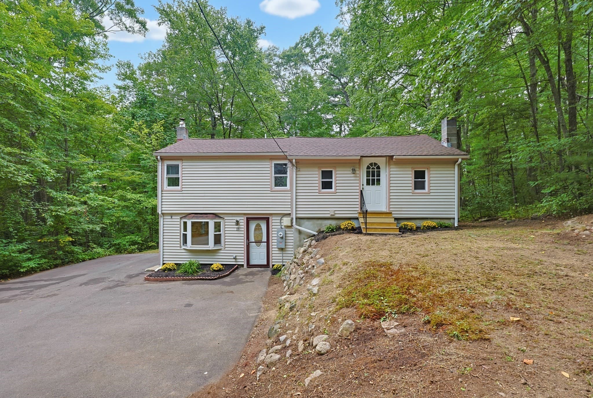 15 Yale Rd, Hopkinton MA 01748