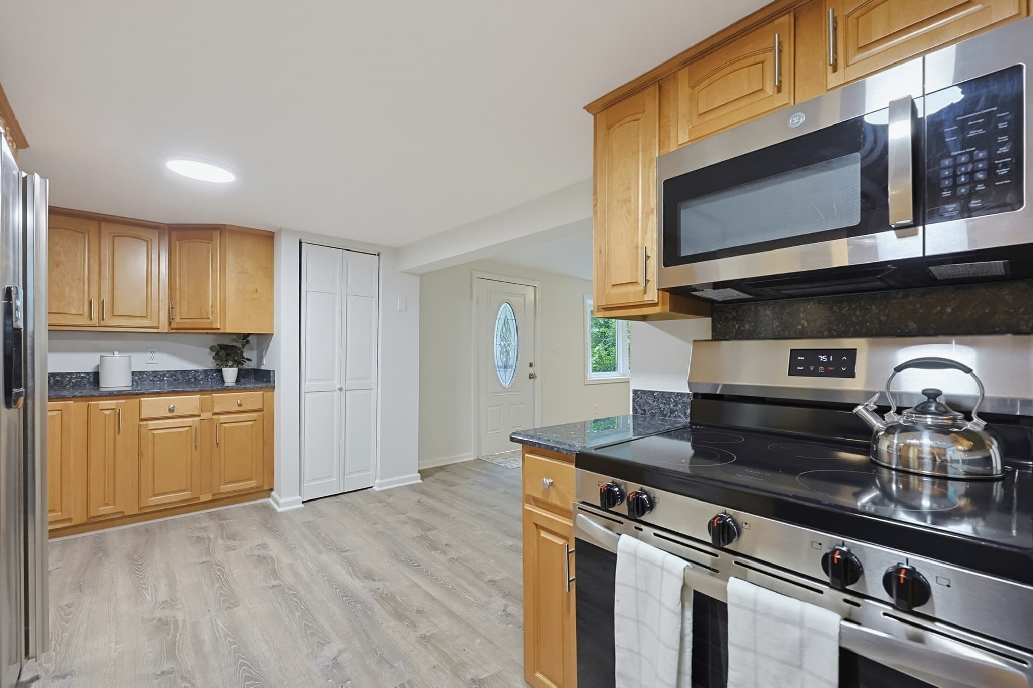Single Family Residence at 15 Yale Rd, Hopkinton MA 01748, Hopkinton, photo 10 of 35