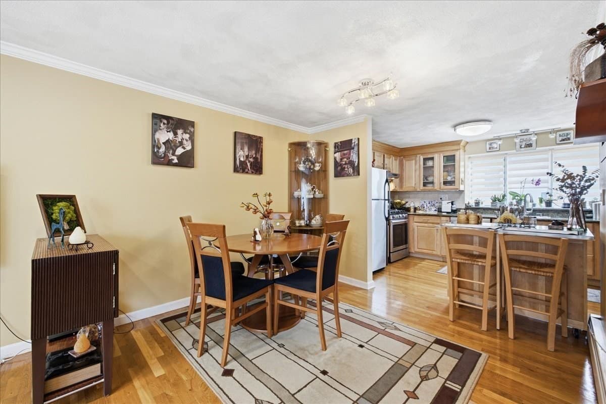 Condominium at 174 Adams Street # 2, Newton MA 02458, photo 9 of 27
