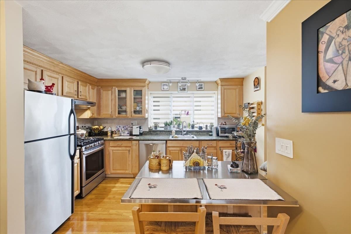 Condominium at 174 Adams Street # 2, Newton MA 02458, photo 10 of 27