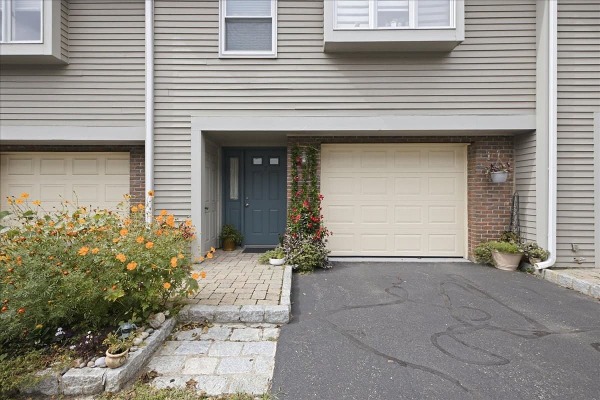 Condominium at 174 Adams Street # 2, Newton MA 02458, photo 4 of 27