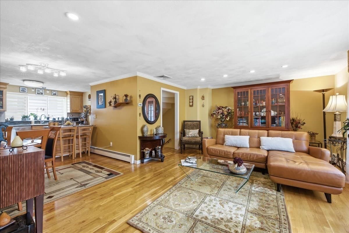 Condominium at 174 Adams Street # 2, Newton MA 02458, photo 8 of 27