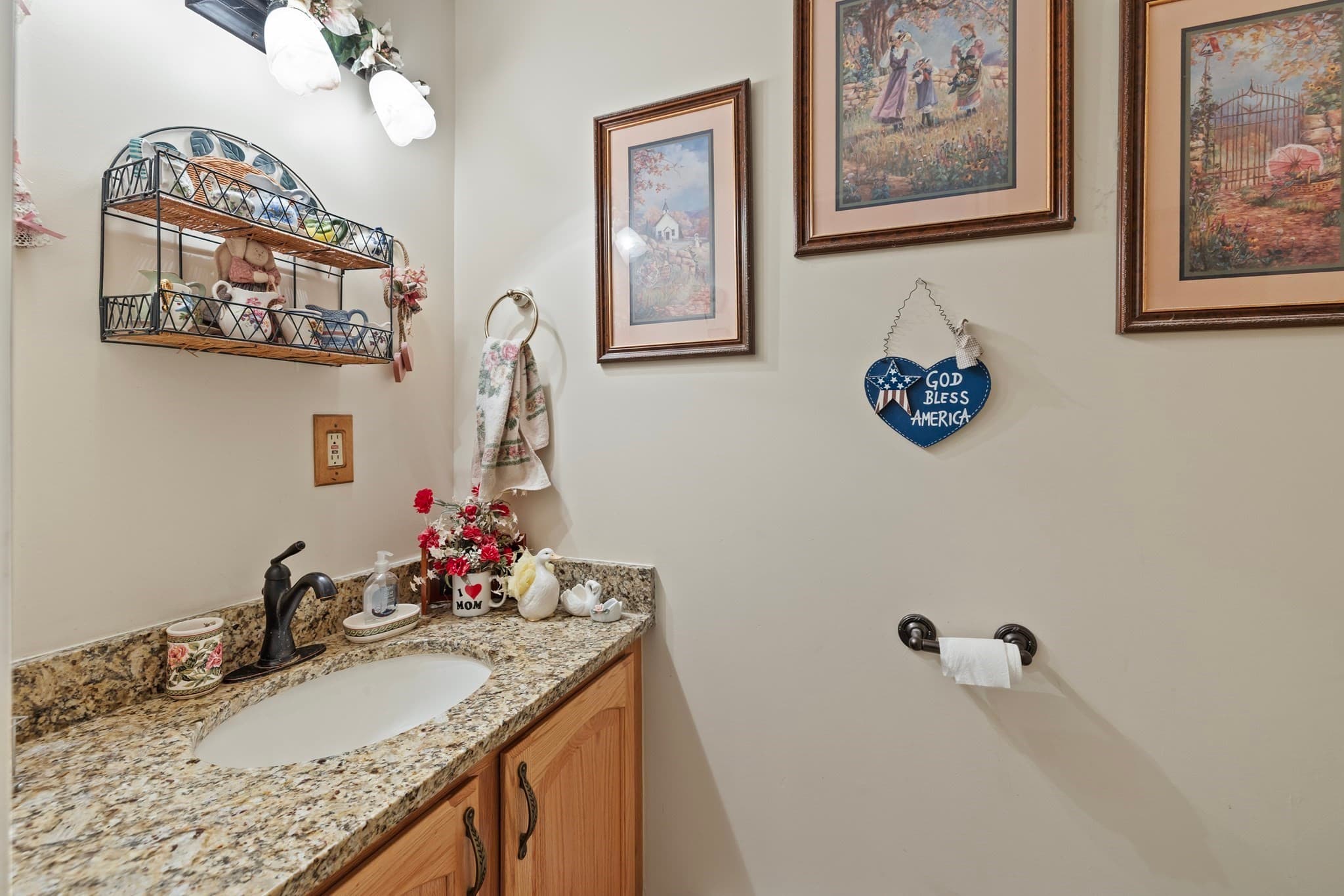 Condominium at 5 Edna Cir # 5, North Brookfield MA 01535, photo 14 of 38