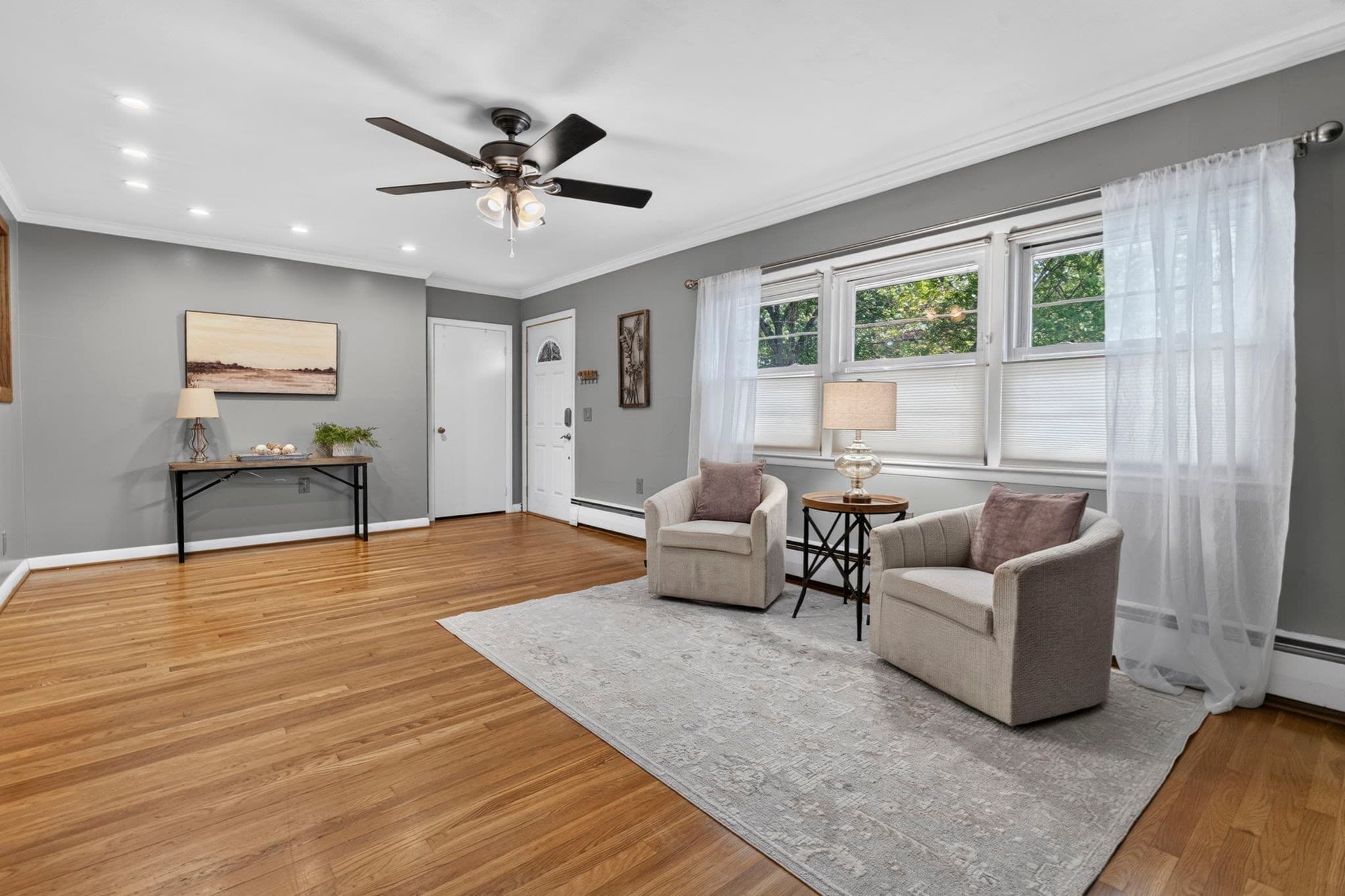 Single Family Residence at 43 Madison St, Amesbury MA 01913, Amesbury, photo 2 of 28