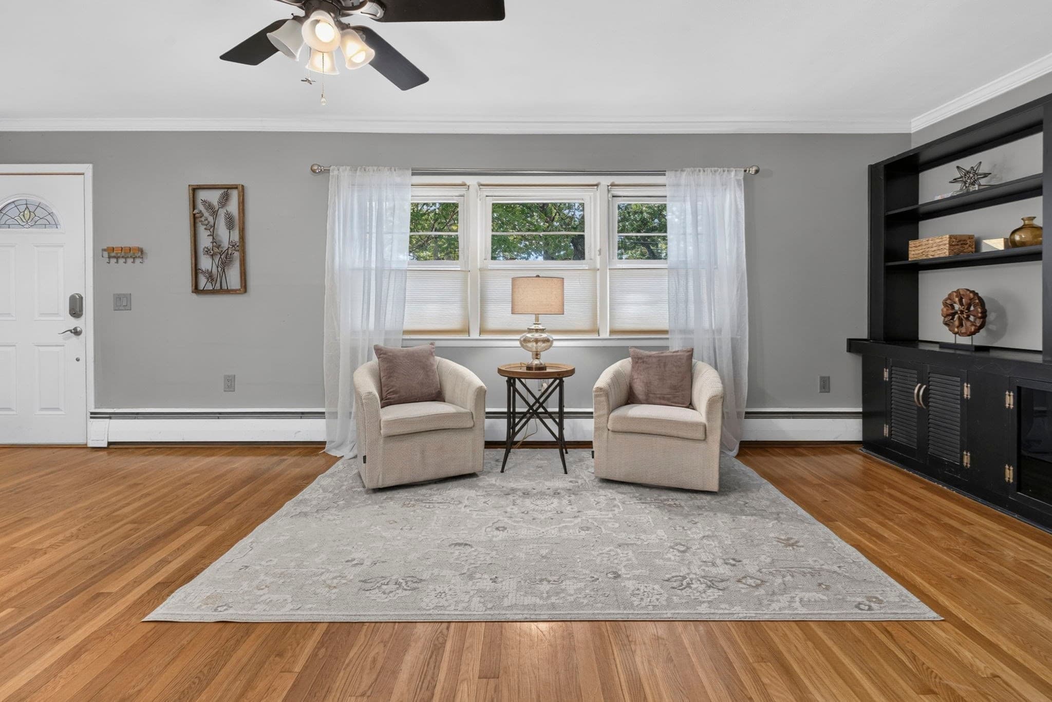 Single Family Residence at 43 Madison St, Amesbury MA 01913, Amesbury, photo 4 of 28