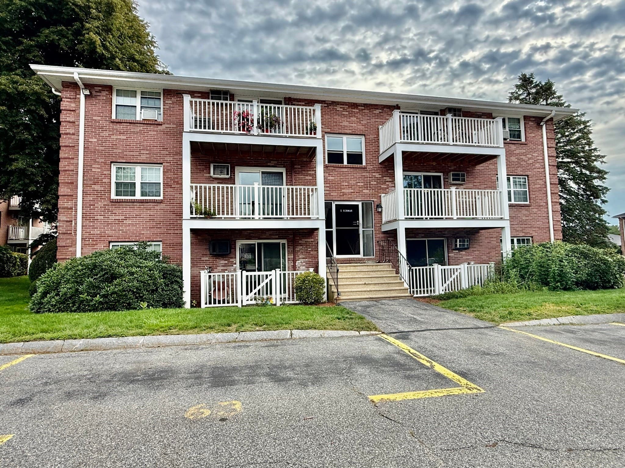 5 Kenmar Drive # 7, Billerica MA 01821