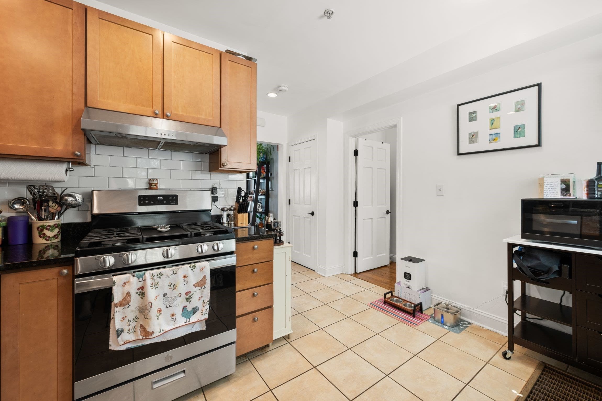 Condominium at 53 Myrtle St # 2, Waltham MA 02453, Waltham, photo 17 of 36