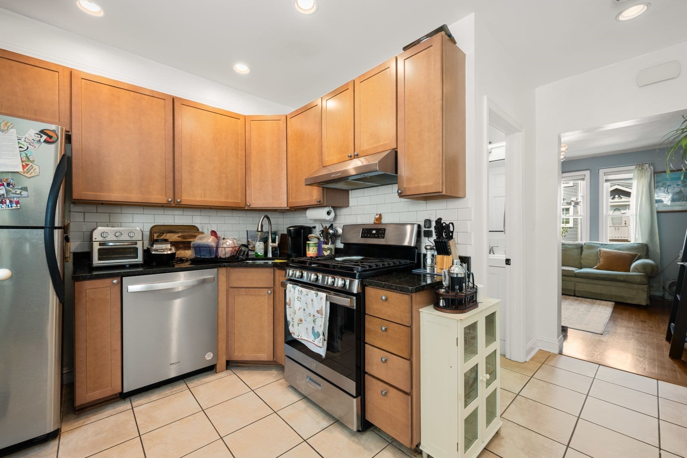 Condominium at 53 Myrtle St # 2, Waltham MA 02453, Waltham, photo 16 of 36
