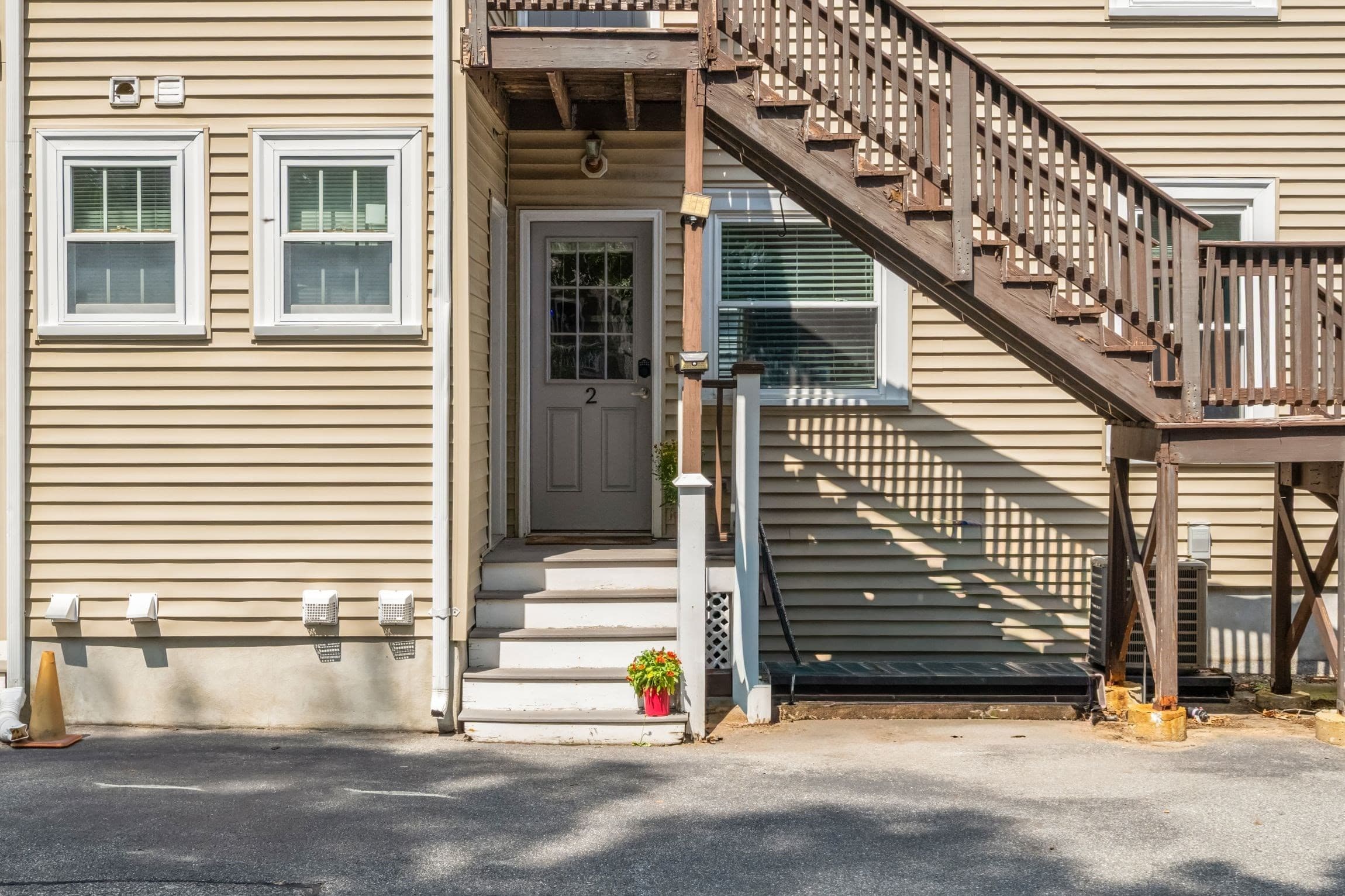 Condominium at 53 Myrtle St # 2, Waltham MA 02453, Waltham, photo 31 of 36