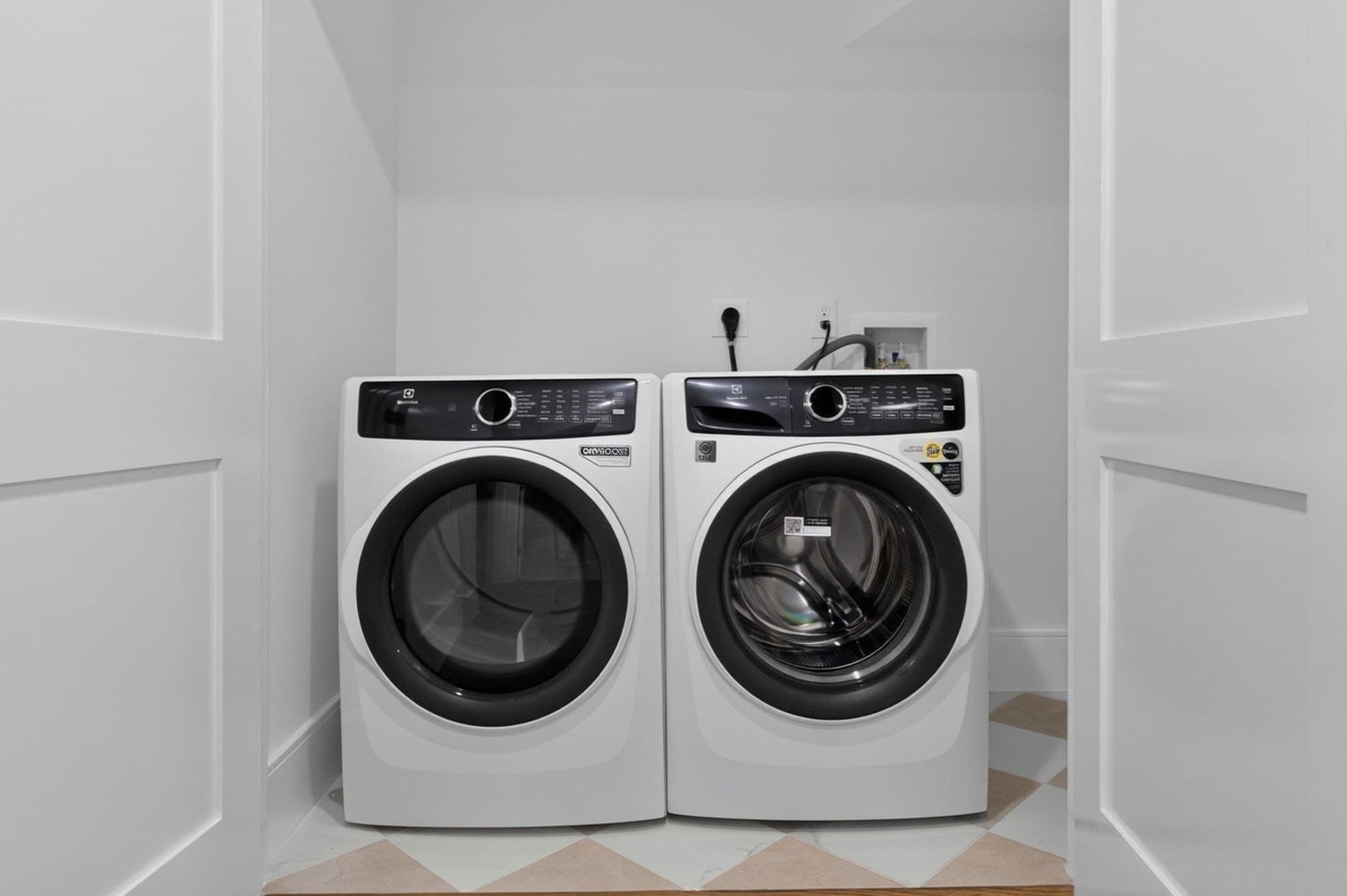Condominium at 31 Houghton St # A, Somerville MA 02143, Somerville, photo 20 of 26