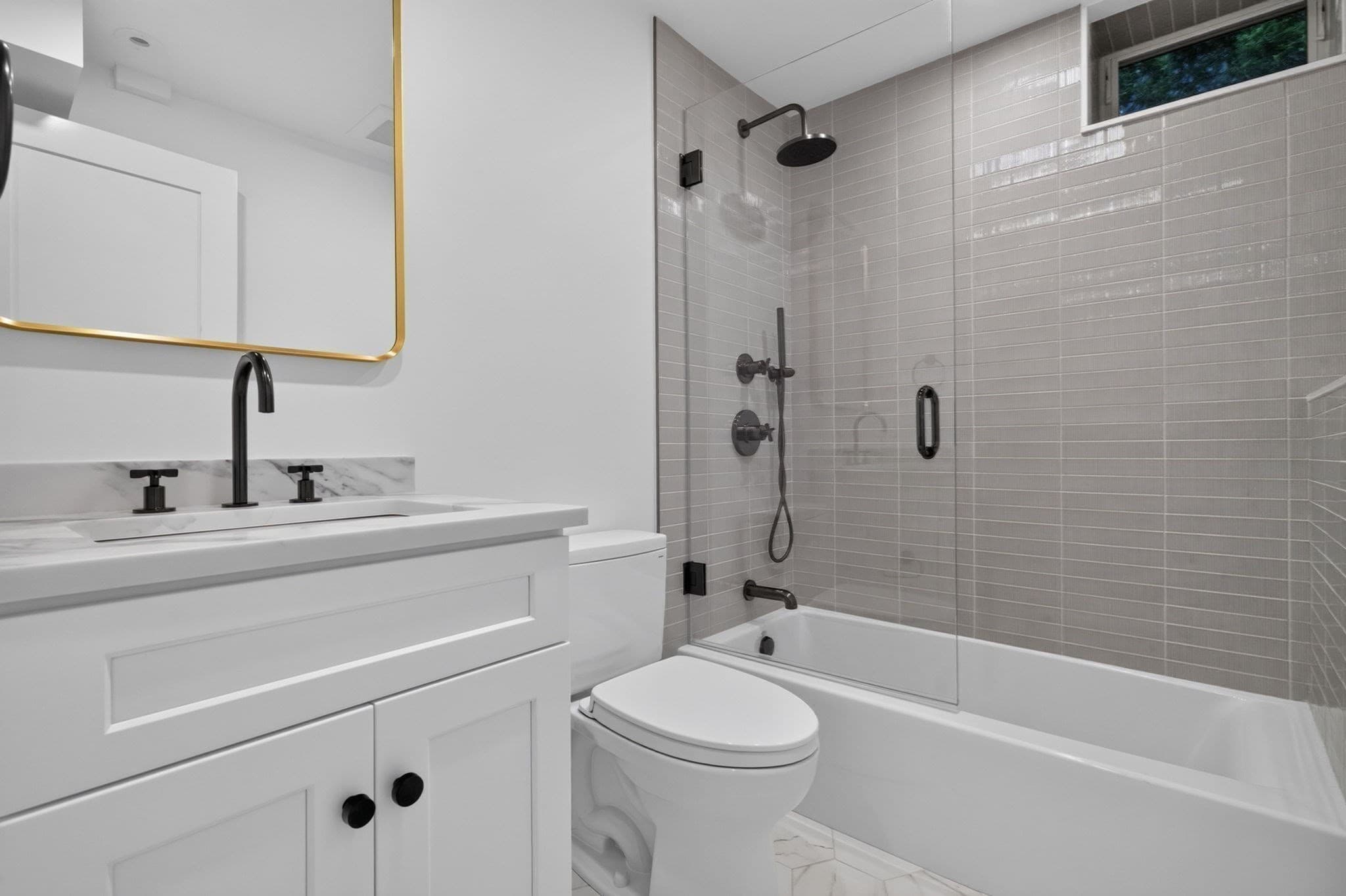 Condominium at 31 Houghton St # A, Somerville MA 02143, Somerville, photo 18 of 26