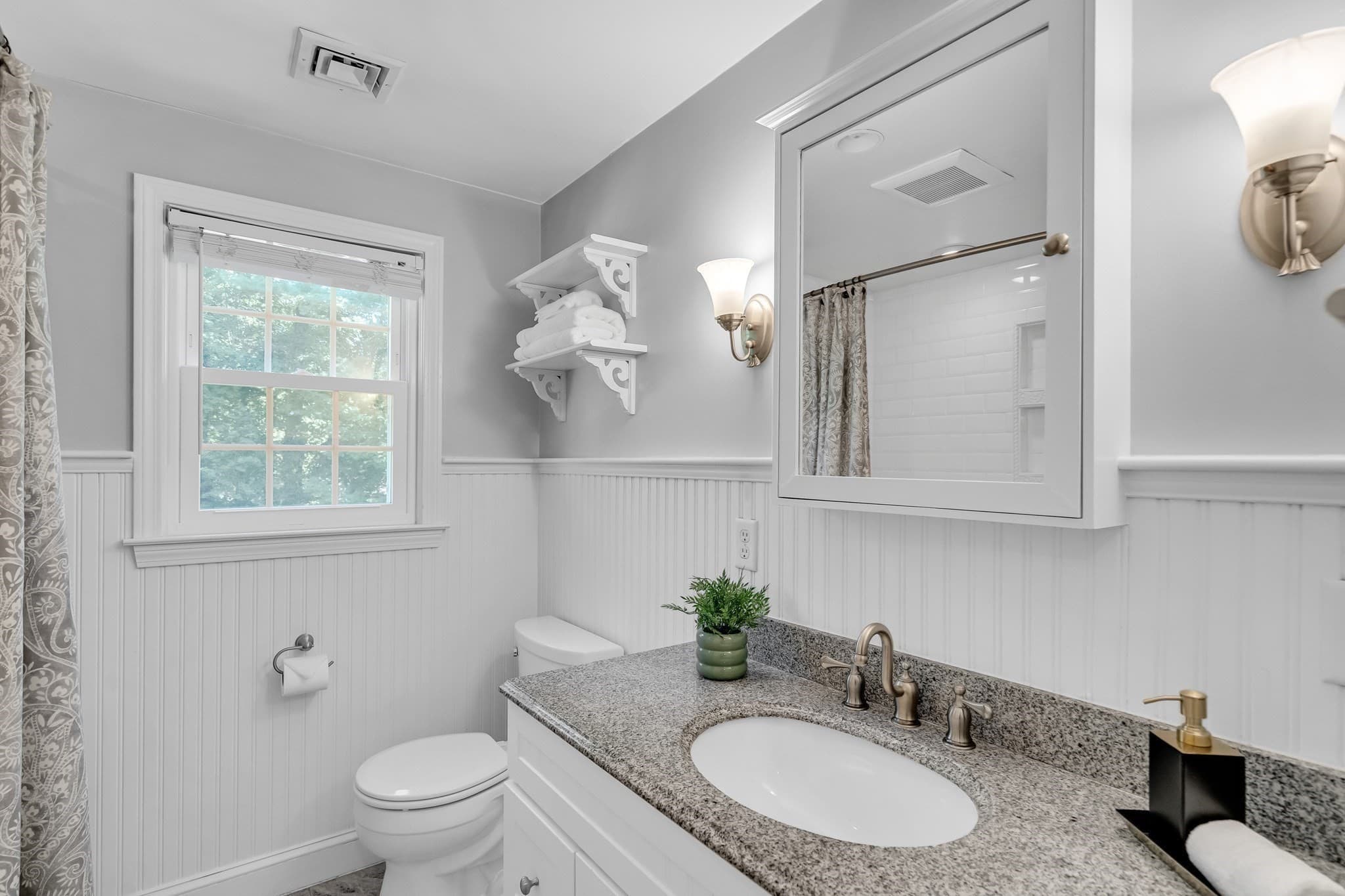 Single Family Residence at 8 Barry Dr, Framingham MA 01702, Framingham, photo 32 of 42
