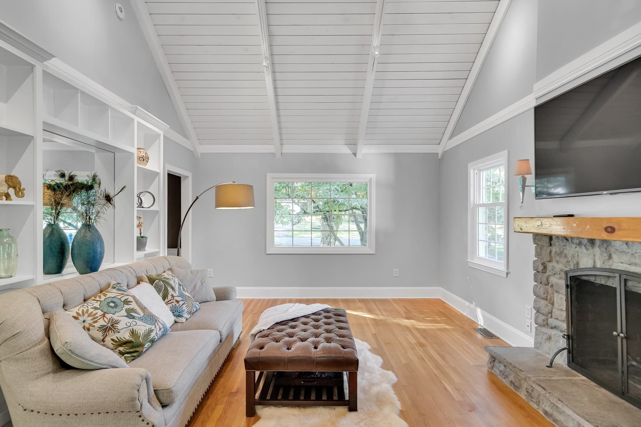 Single Family Residence at 8 Barry Dr, Framingham MA 01702, Framingham, photo 14 of 42