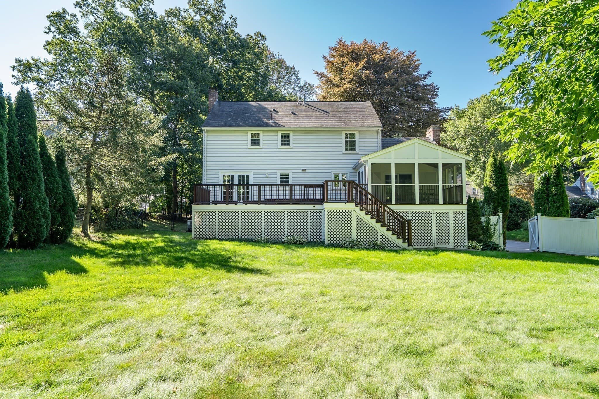 Single Family Residence at 8 Barry Dr, Framingham MA 01702, Framingham, photo 41 of 42