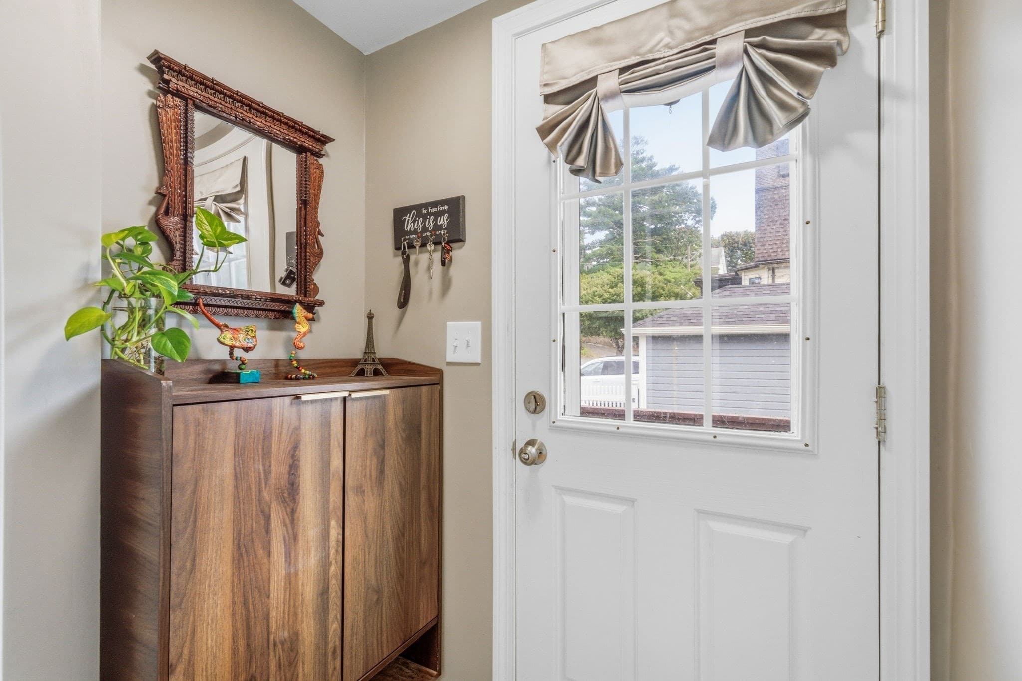 Single Family Residence at 606 Lincoln Ave, Saugus MA 01906, Saugus, photo 32 of 42