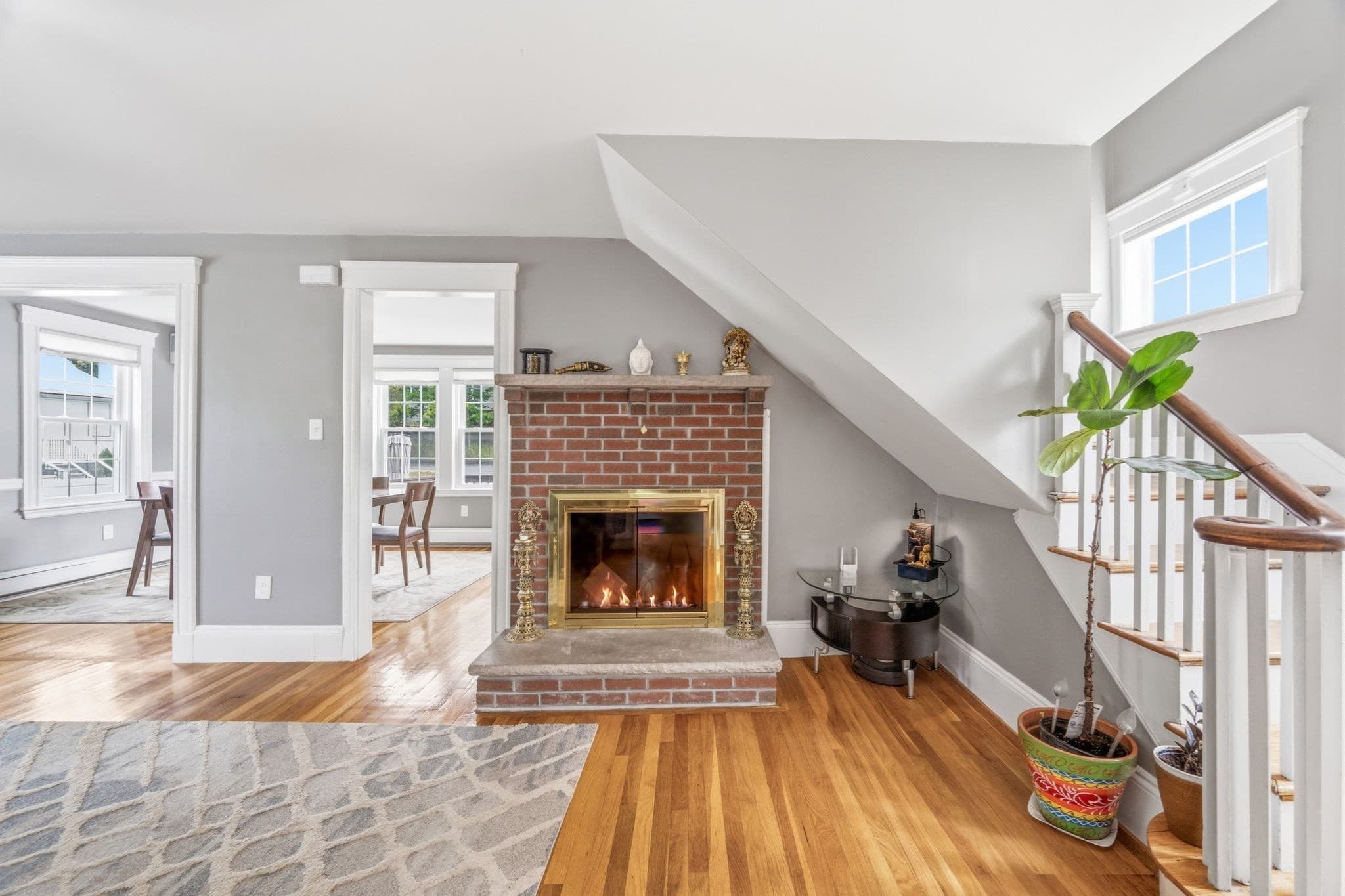 Single Family Residence at 606 Lincoln Ave, Saugus MA 01906, Saugus, photo 5 of 42