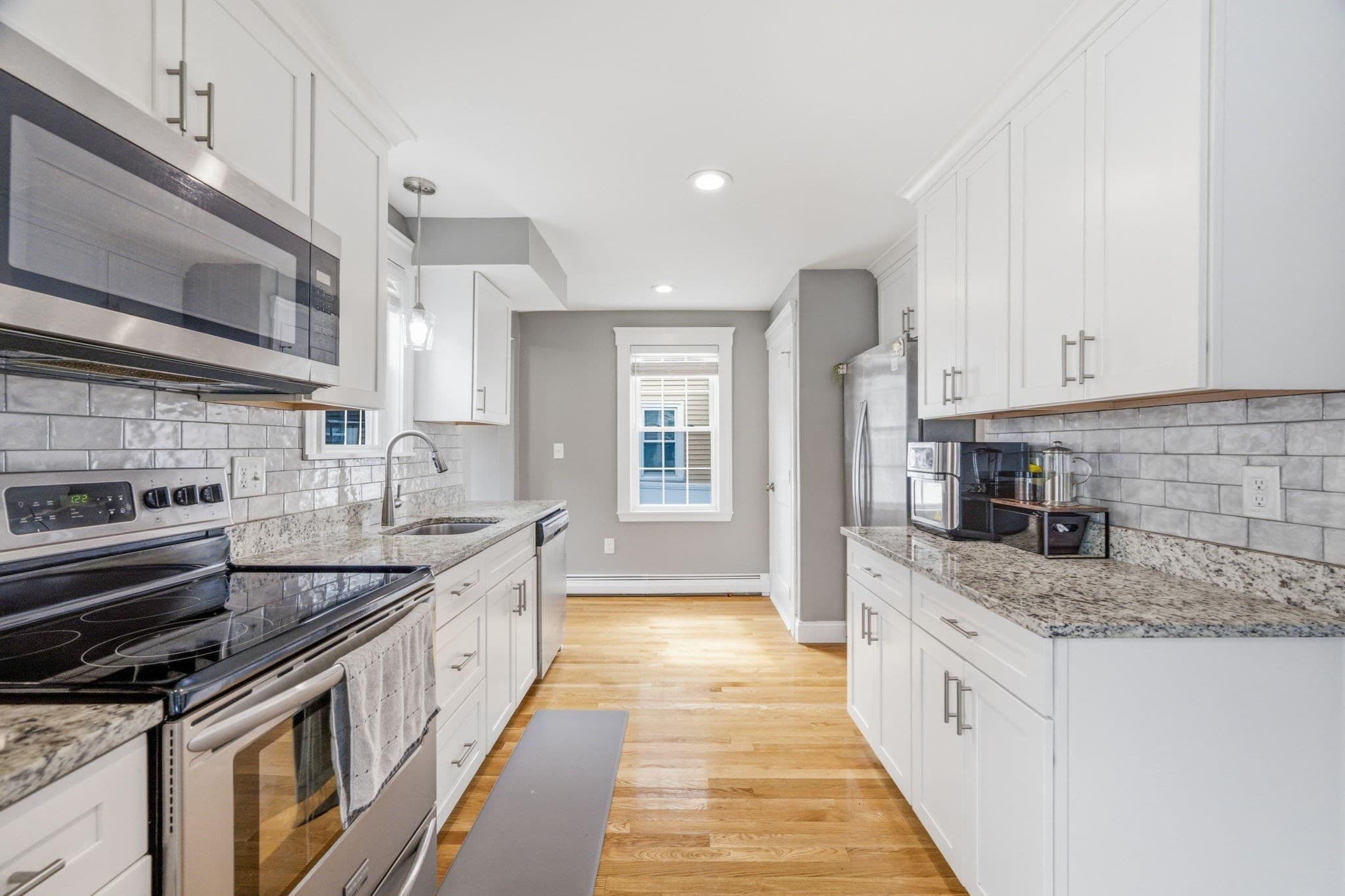 Single Family Residence at 606 Lincoln Ave, Saugus MA 01906, Saugus, photo 14 of 42