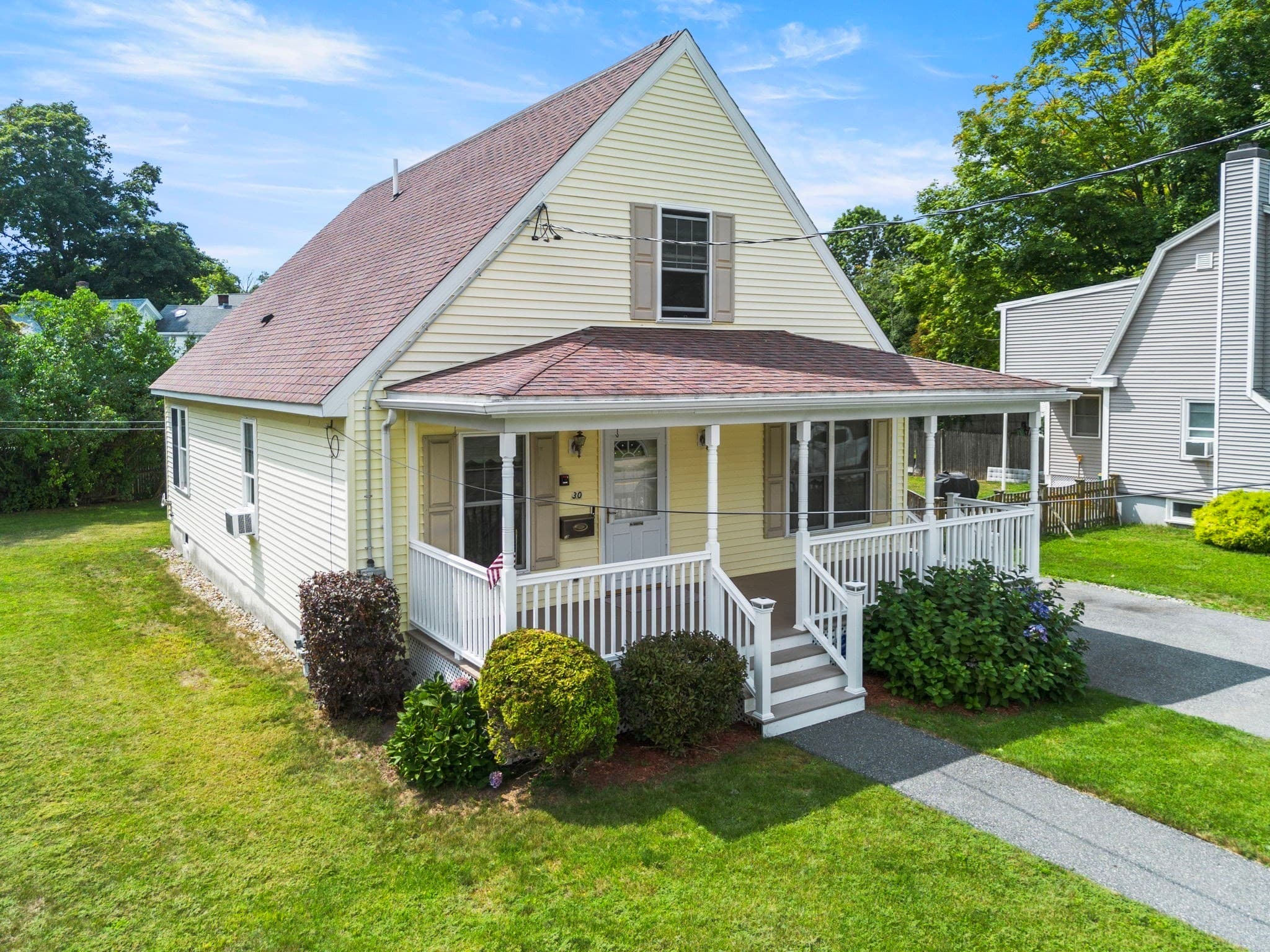 Single Family Residence at 30 Lowell Street, Woburn MA 01801, Woburn, photo 2 of 33