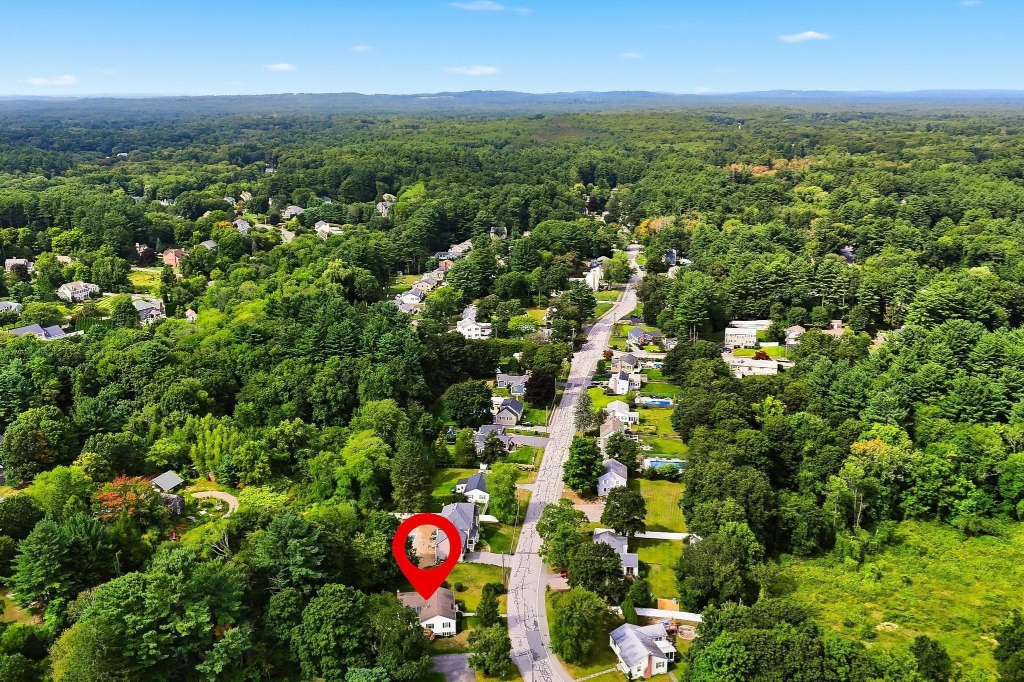 Single Family Residence at 4 Orchard Dr, North Reading MA 01864, North Reading, photo 6 of 41