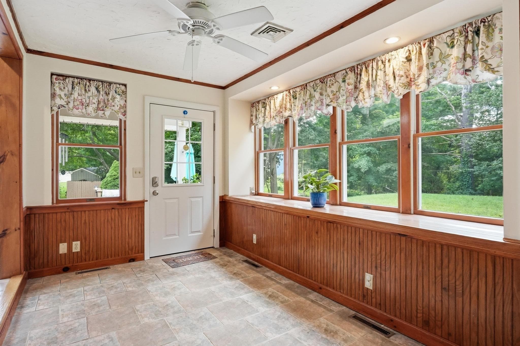 Single Family Residence at 4 Orchard Dr, North Reading MA 01864, North Reading, photo 13 of 41