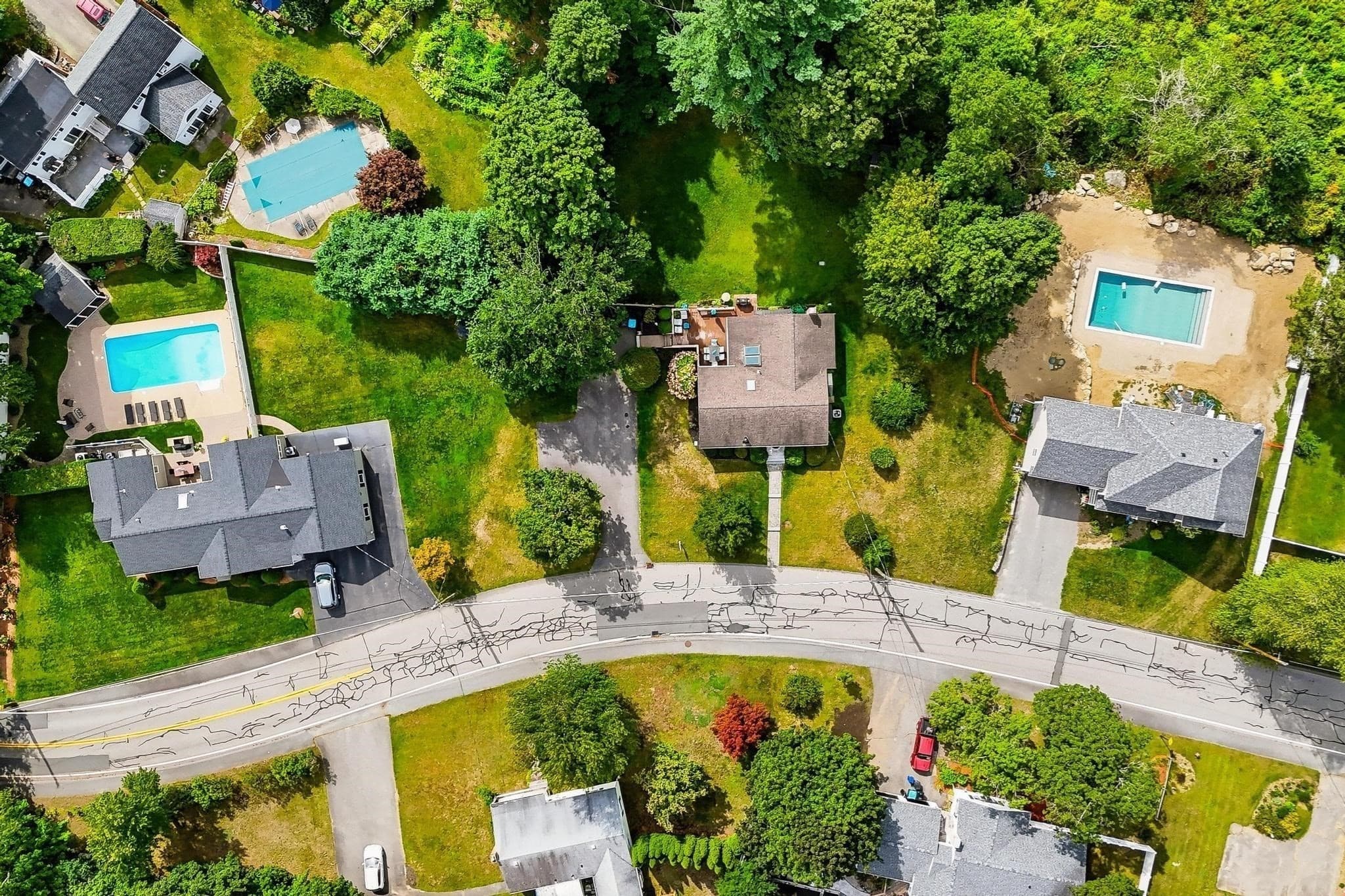 Single Family Residence at 4 Orchard Dr, North Reading MA 01864, North Reading, photo 7 of 41
