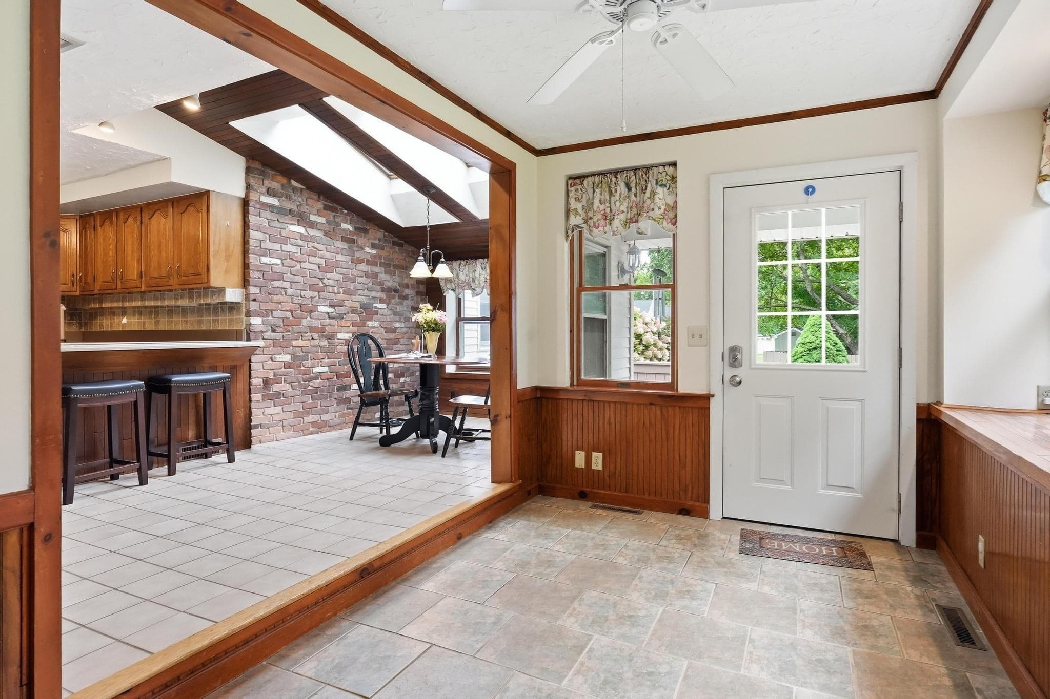 Single Family Residence at 4 Orchard Dr, North Reading MA 01864, North Reading, photo 14 of 41