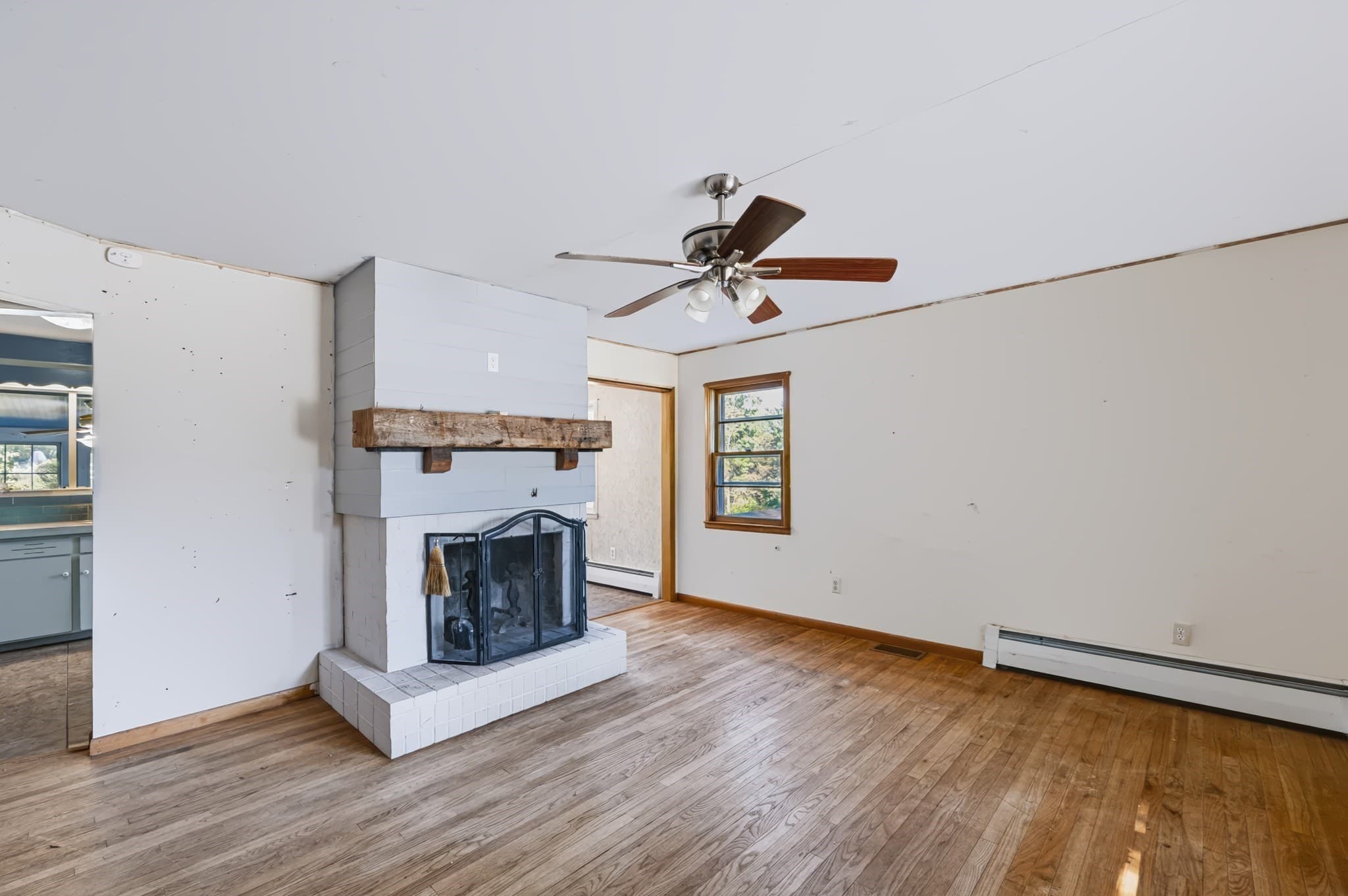 Single Family Residence at 21 Fern Ave, Amesbury MA 01913, Amesbury, photo 5 of 42