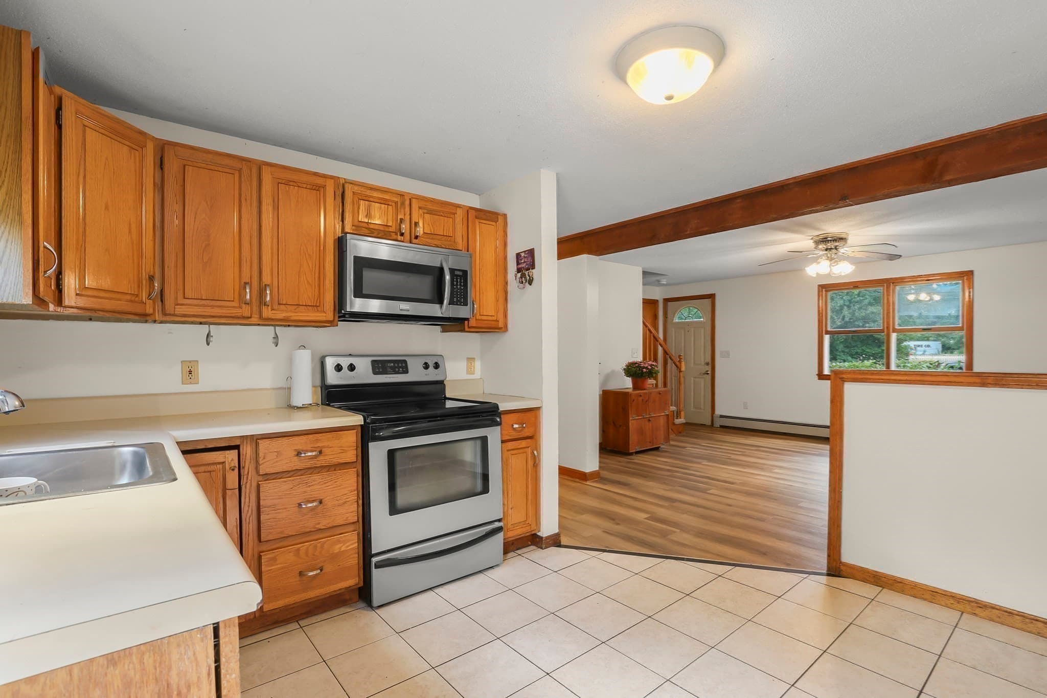 Single Family Residence at 8 Fearing Hill Rd, Wareham MA 02571, Wareham, photo 9 of 33