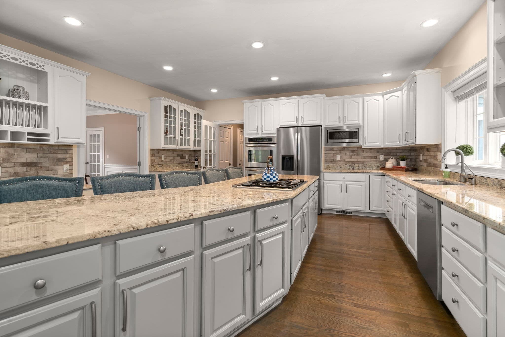 Single Family Residence at 64 Cudworth Ln, Sudbury MA 01776, Sudbury, photo 4 of 39