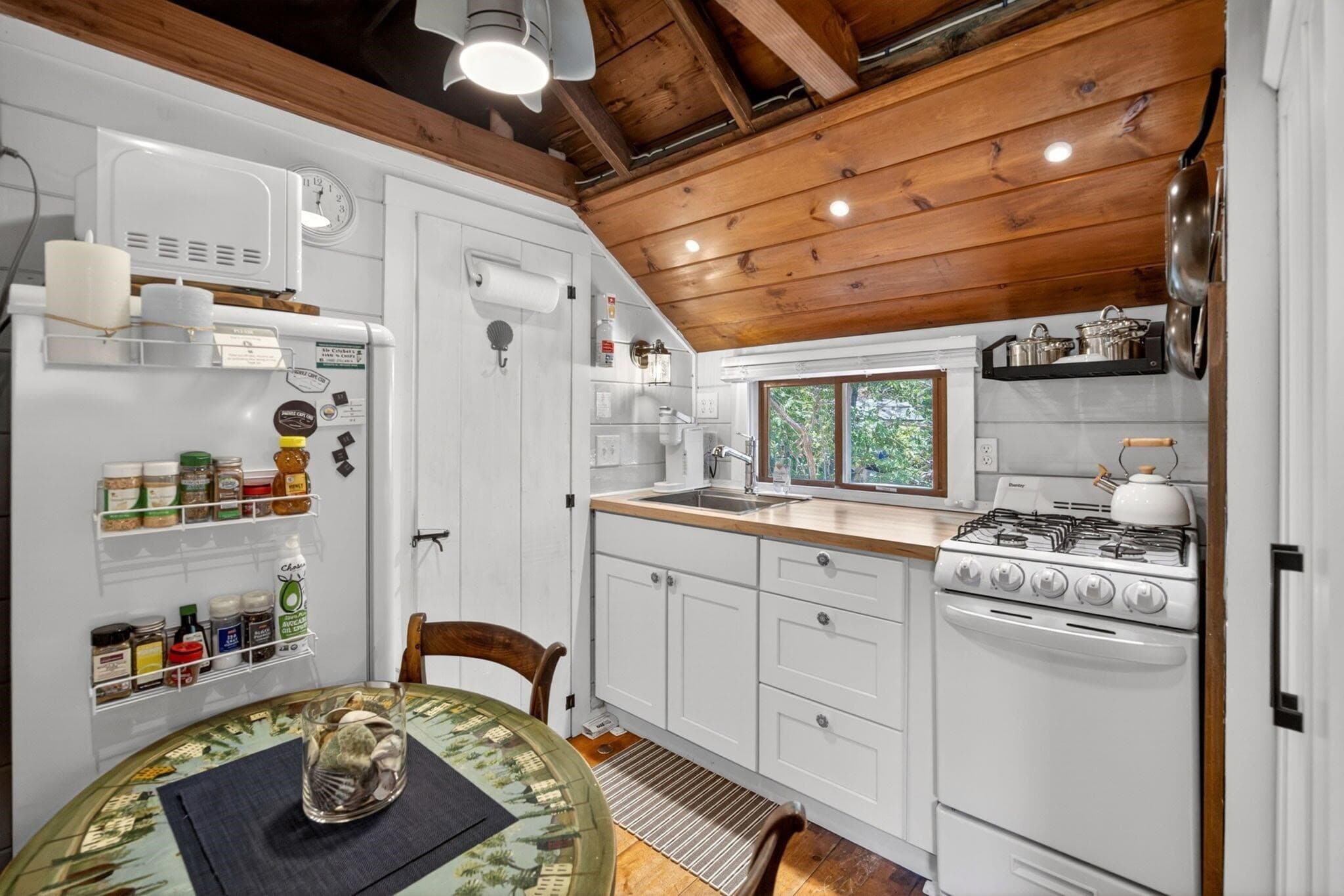 Condominium at 1975 State Hwy # 2, Eastham MA 02642, photo 12 of 20