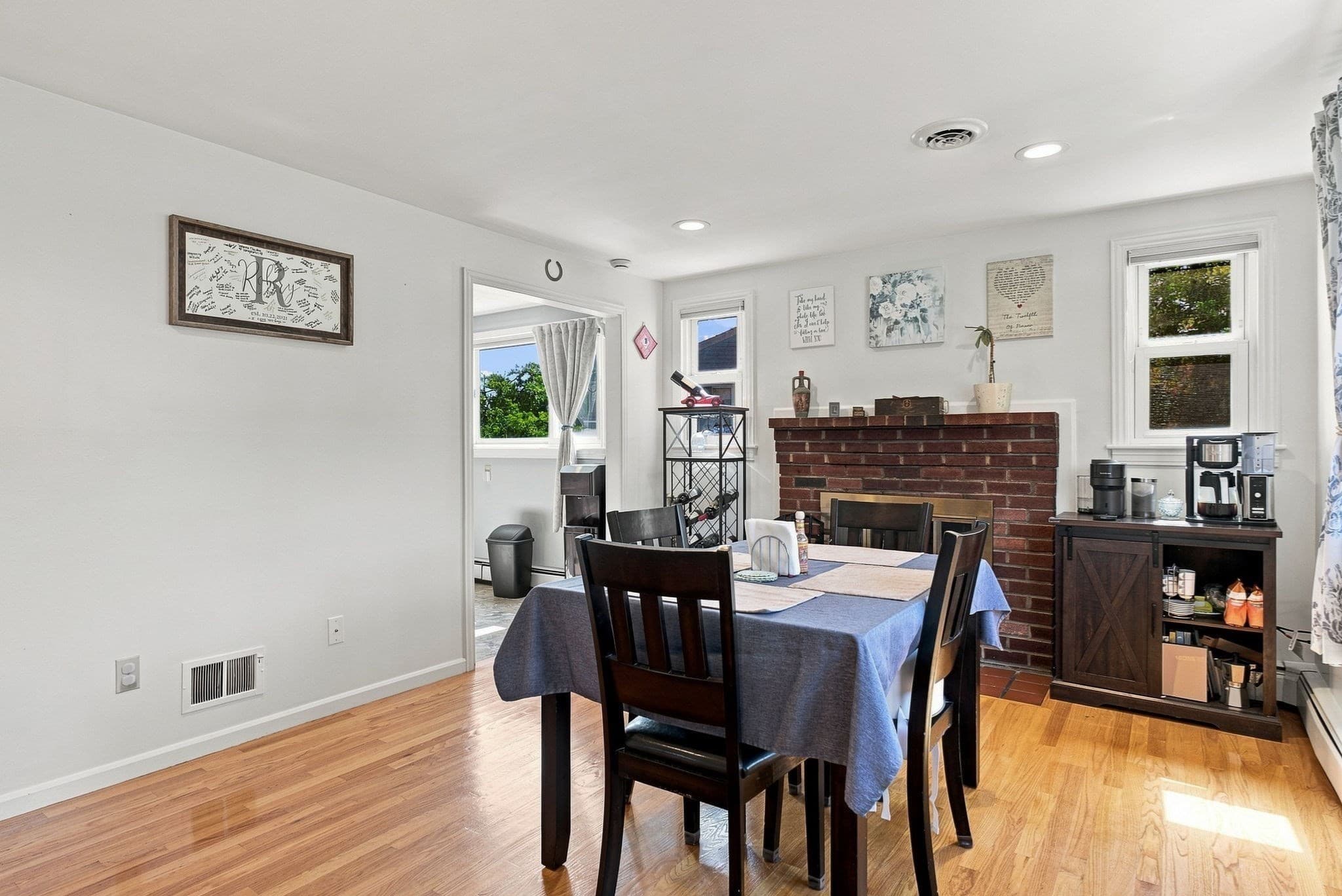 Single Family Residence at 11 Marlboro Rd, Woburn MA 01801, Woburn, photo 12 of 34