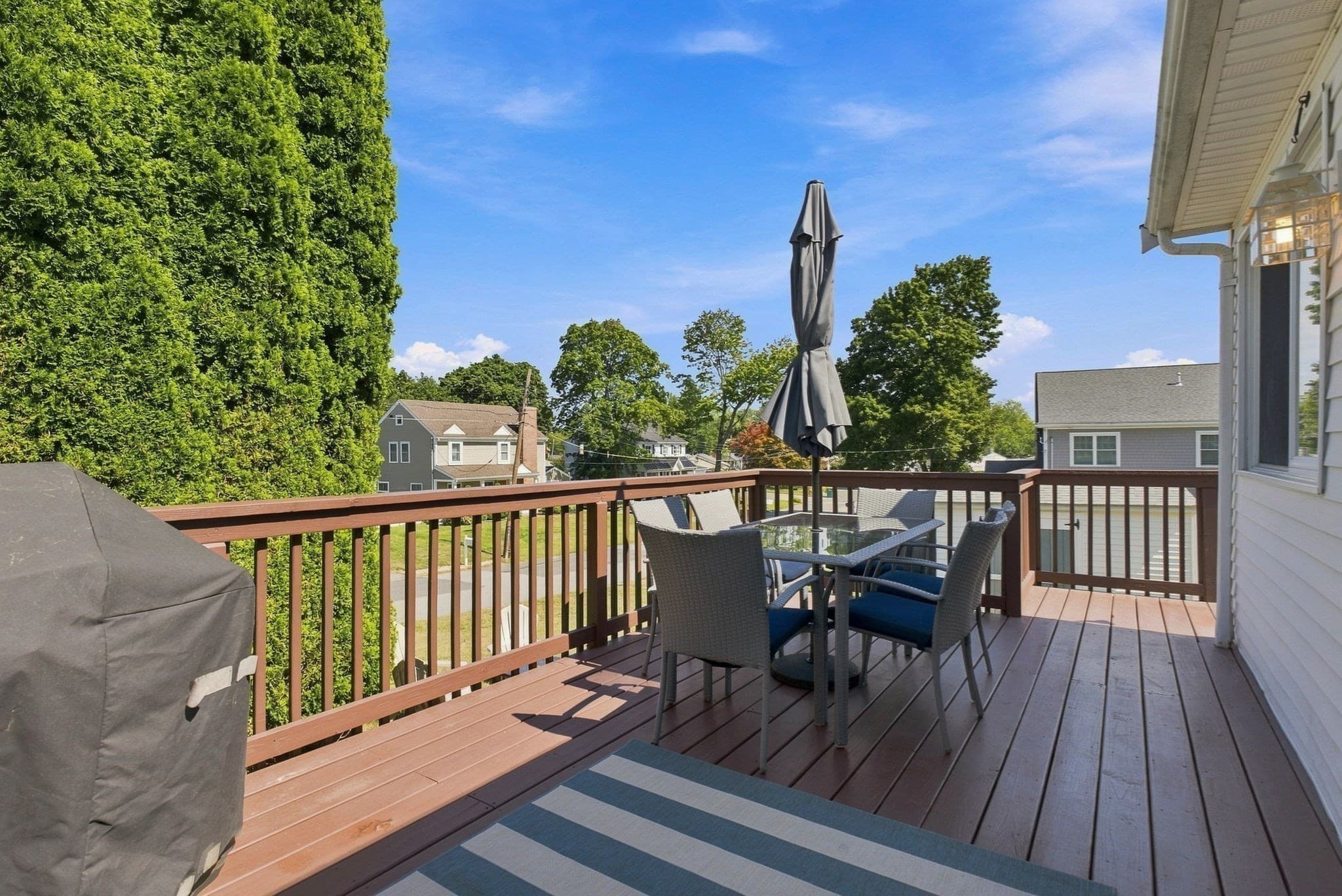 Single Family Residence at 11 Marlboro Rd, Woburn MA 01801, Woburn, photo 7 of 34