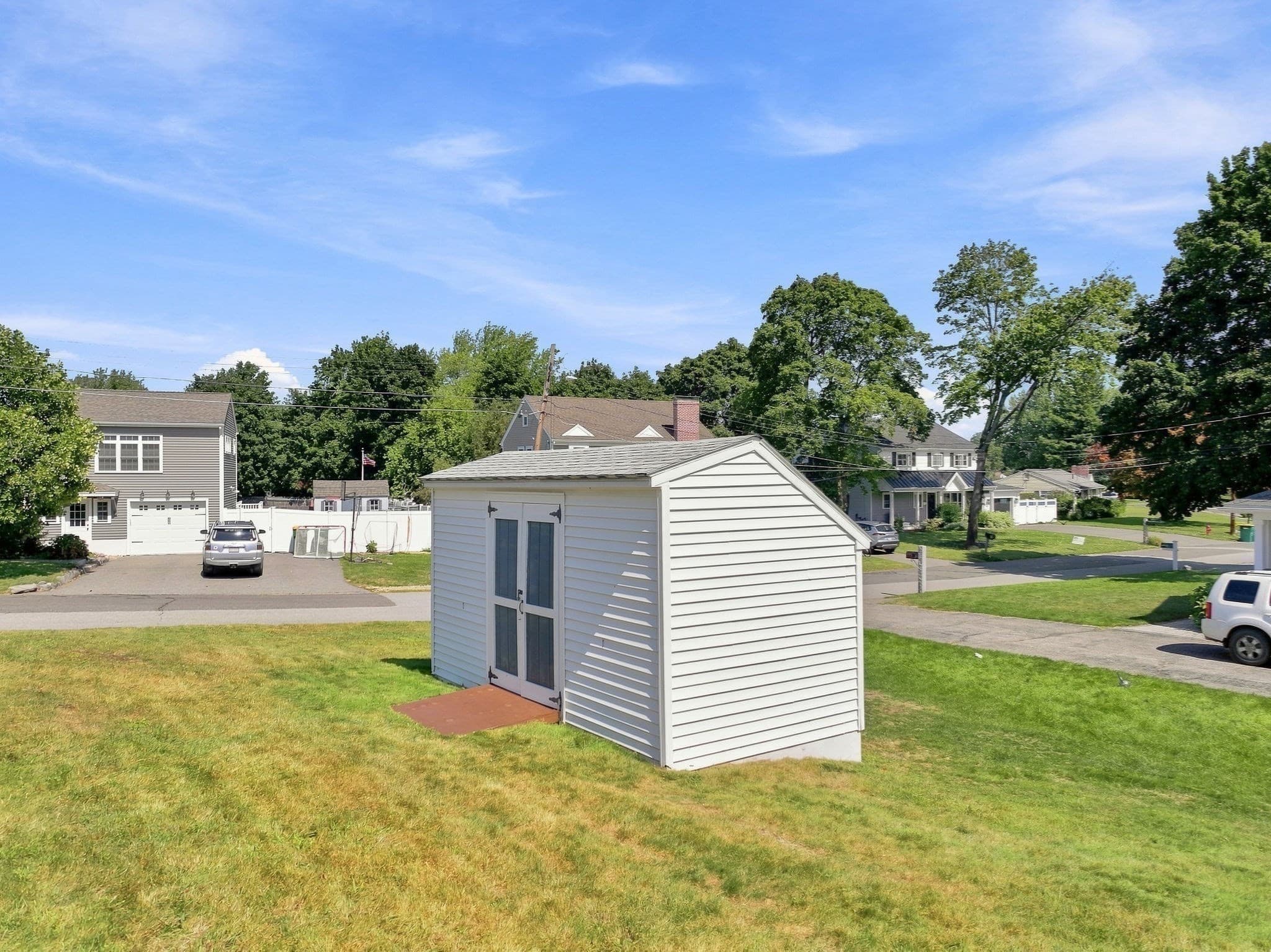 Single Family Residence at 11 Marlboro Rd, Woburn MA 01801, Woburn, photo 33 of 34