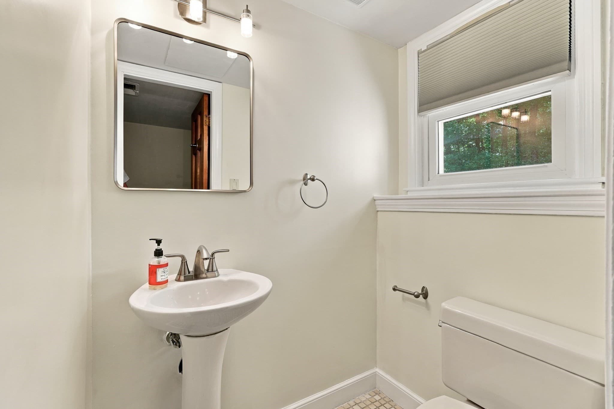 Single Family Residence at 27 Clearview Drive, Framingham MA 01701, Framingham, photo 34 of 42