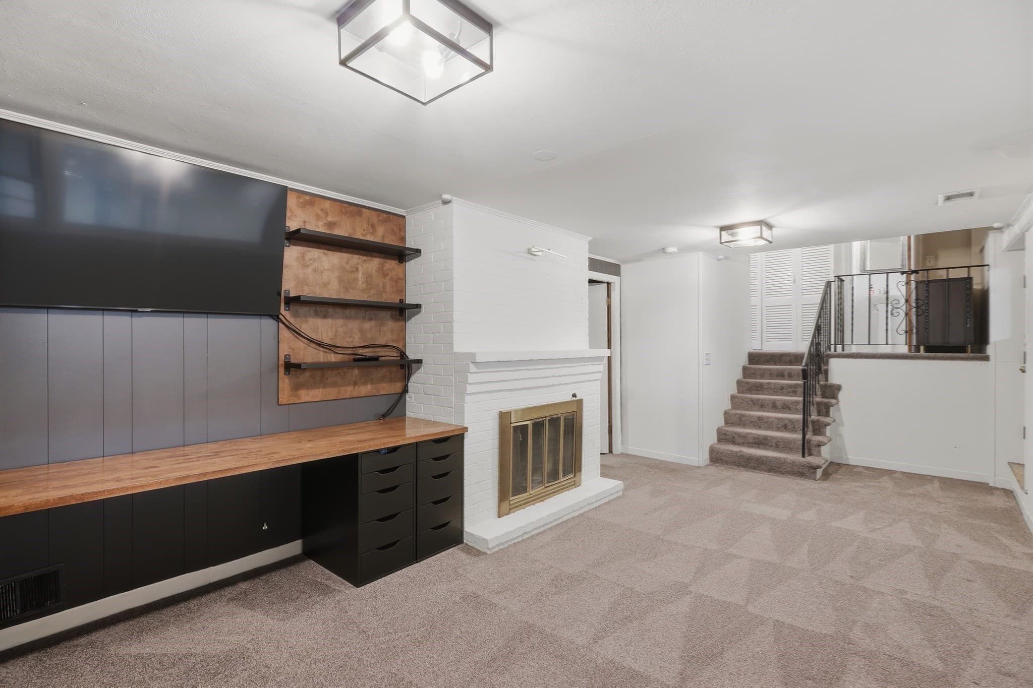 Single Family Residence at 27 Clearview Drive, Framingham MA 01701, Framingham, photo 31 of 42