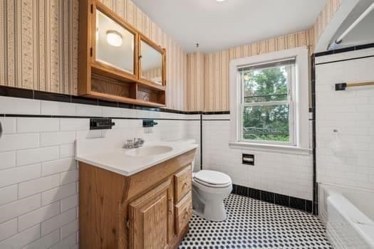 Single Family Residence at 33 French Avenue, Braintree MA 02184, Braintree, photo 23 of 42