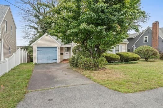 Single Family Residence at 33 French Avenue, Braintree MA 02184, Braintree, photo 4 of 42
