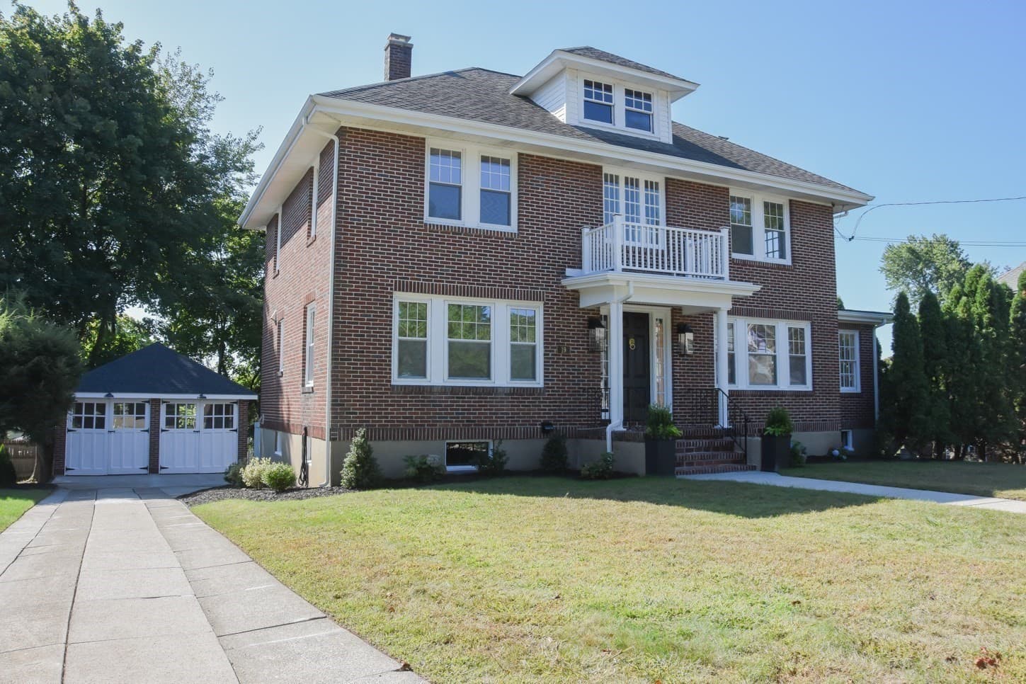 Single Family Residence at 19 Stoneleigh Rd, Watertown MA 02472, Watertown, photo 2 of 41