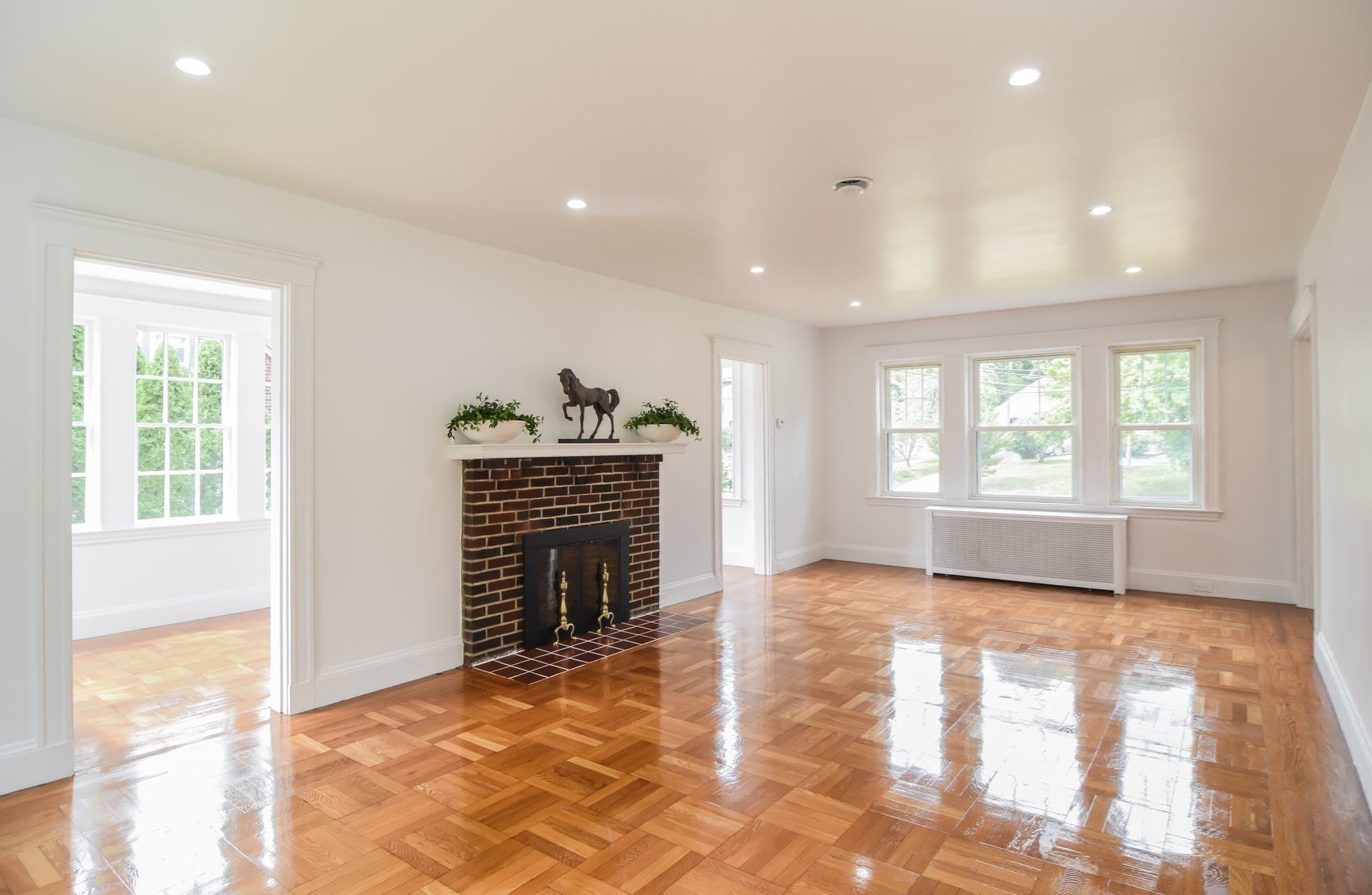 Single Family Residence at 19 Stoneleigh Rd, Watertown MA 02472, Watertown, photo 9 of 41