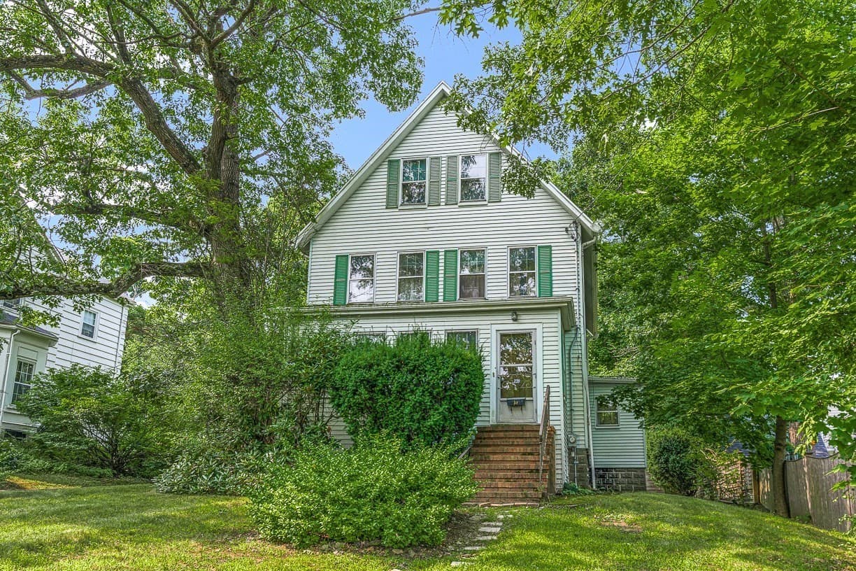 Single Family Residence at 239 Park Avenue, Arlington MA 02476, Arlington, photo 2 of 9