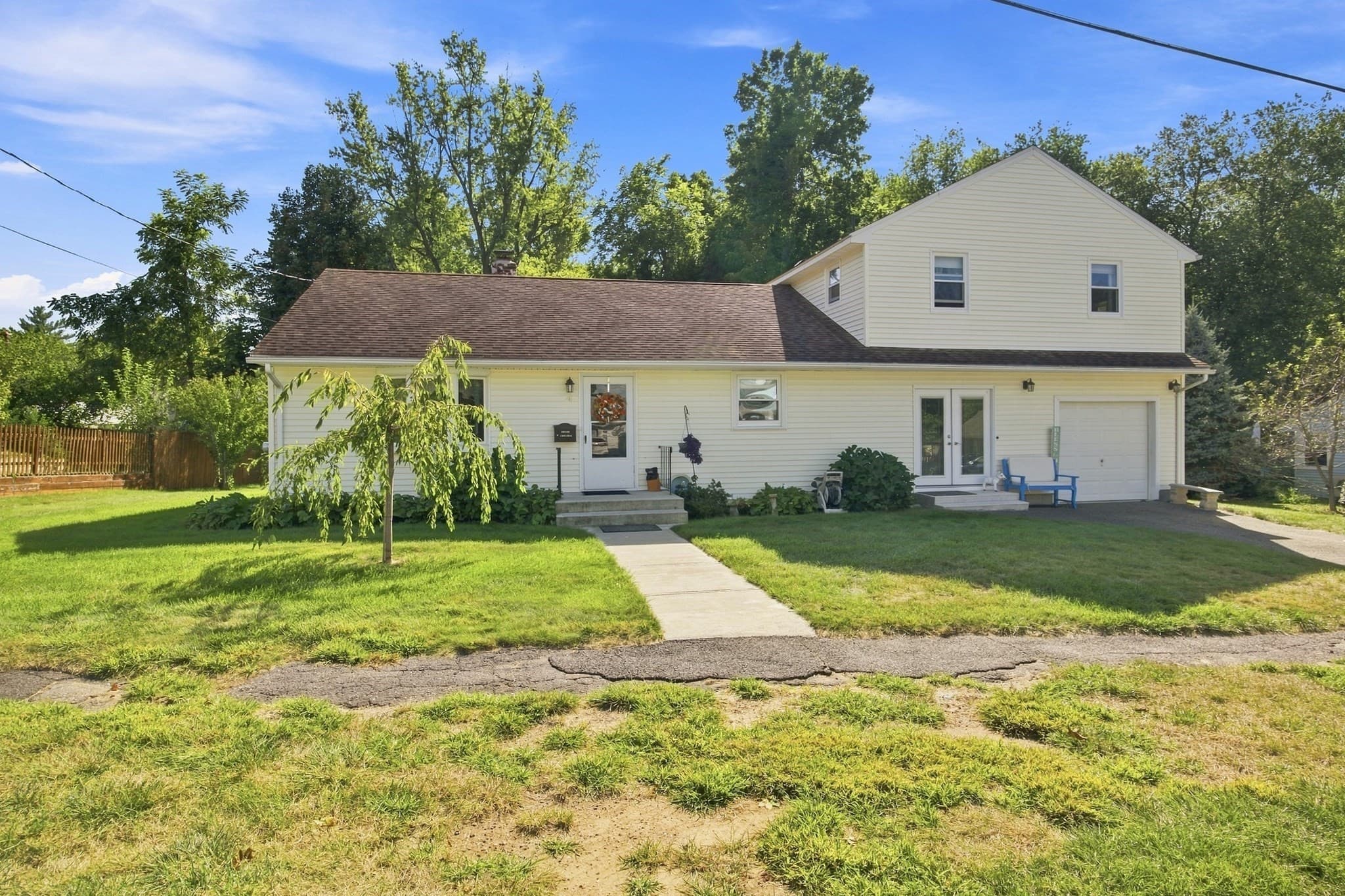 Single Family Residence at 4 Rita Circle, South Hadley MA 01075, South Hadley, photo 2 of 39