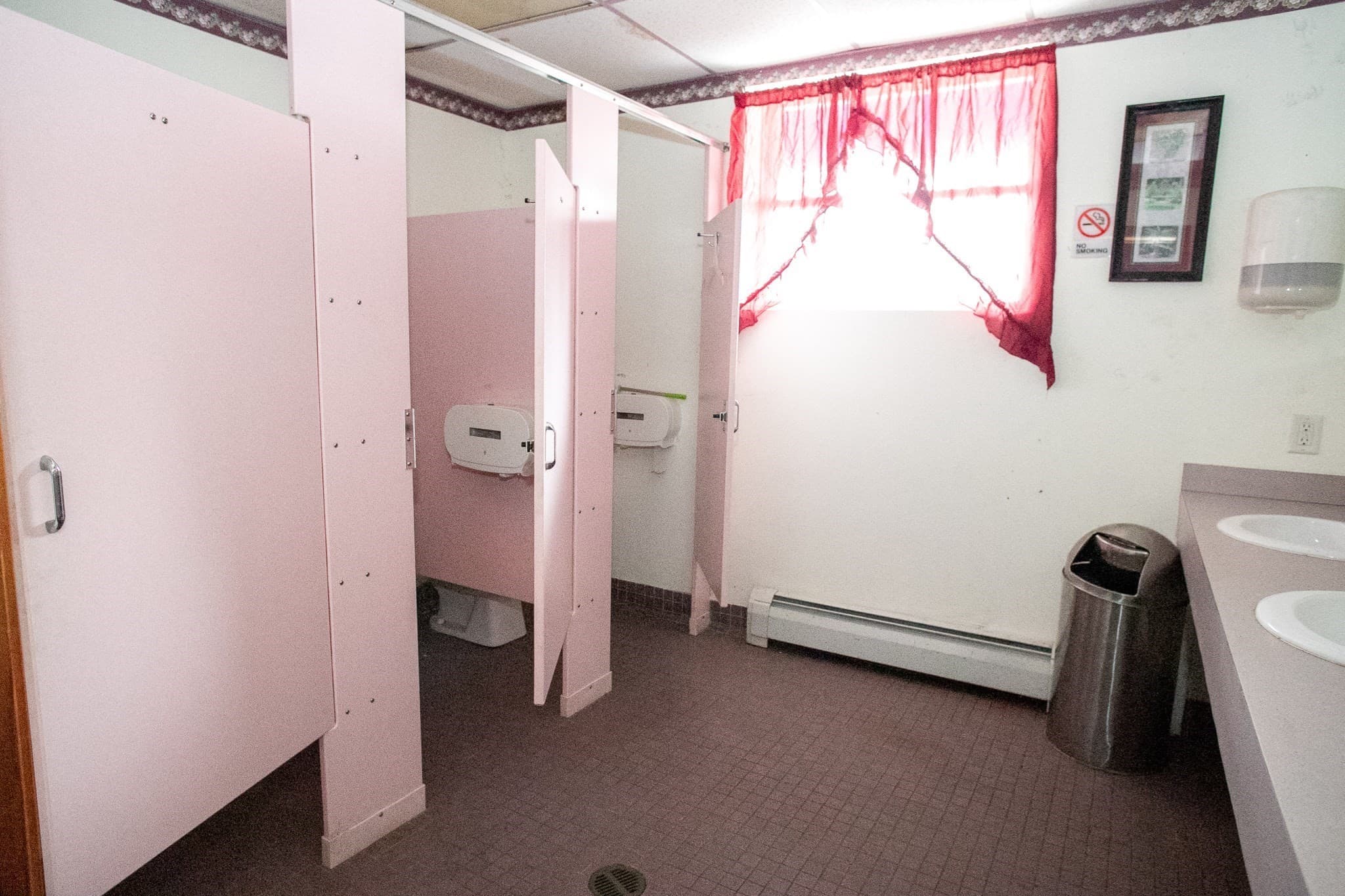Commercial Sale at 110 S Main St, Gardner MA 01440, photo 25 of 37