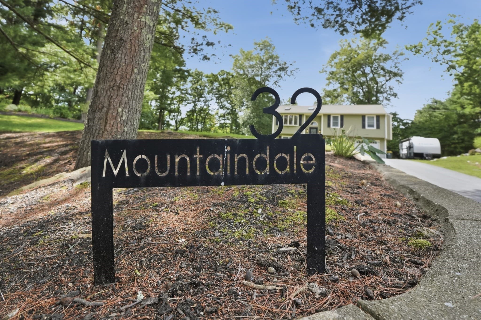 Single Family Residence at 32 Mountaindale Rd, Smithfield RI 02917, Smithfield, photo 37 of 39