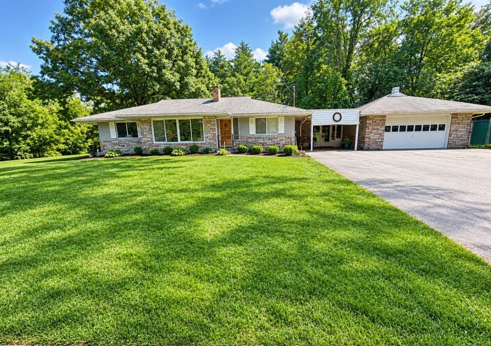 665 Townsend Street, Fitchburg MA 01420