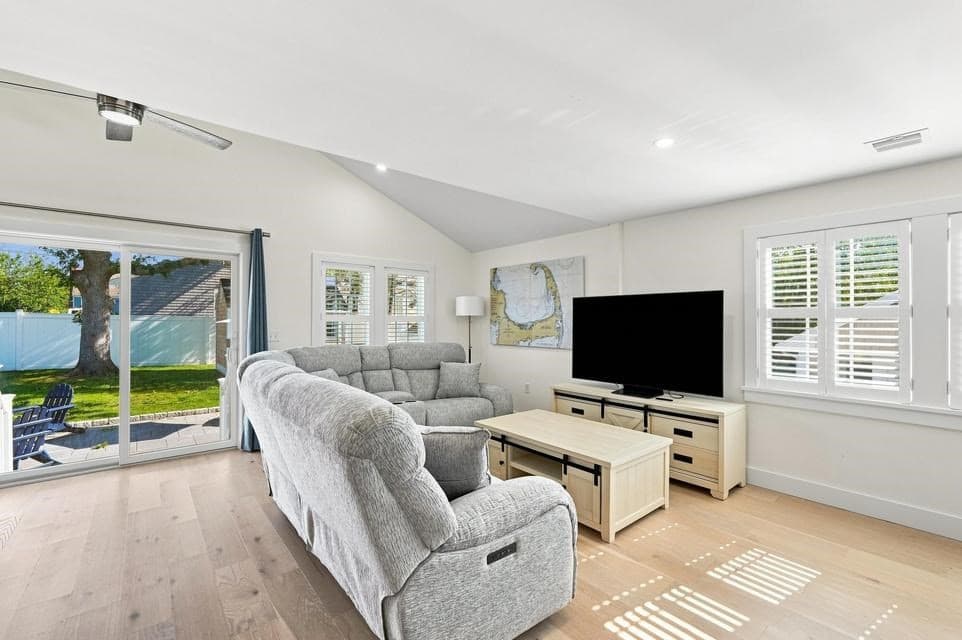 Single Family Residence at 33 Dexter Ave, Sandwich MA 02563, Sandwich, photo 21 of 42